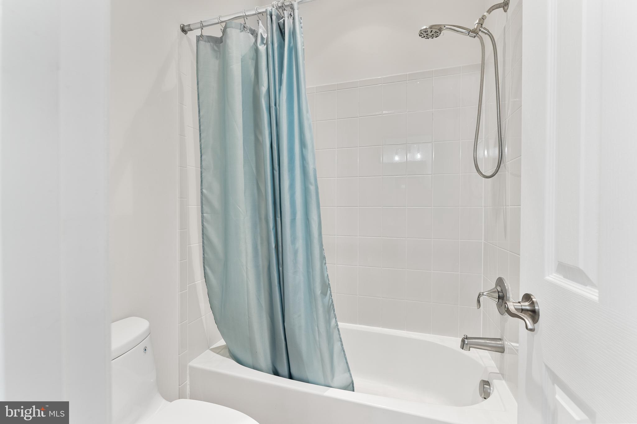 HILLS OF AQUIA - Residential