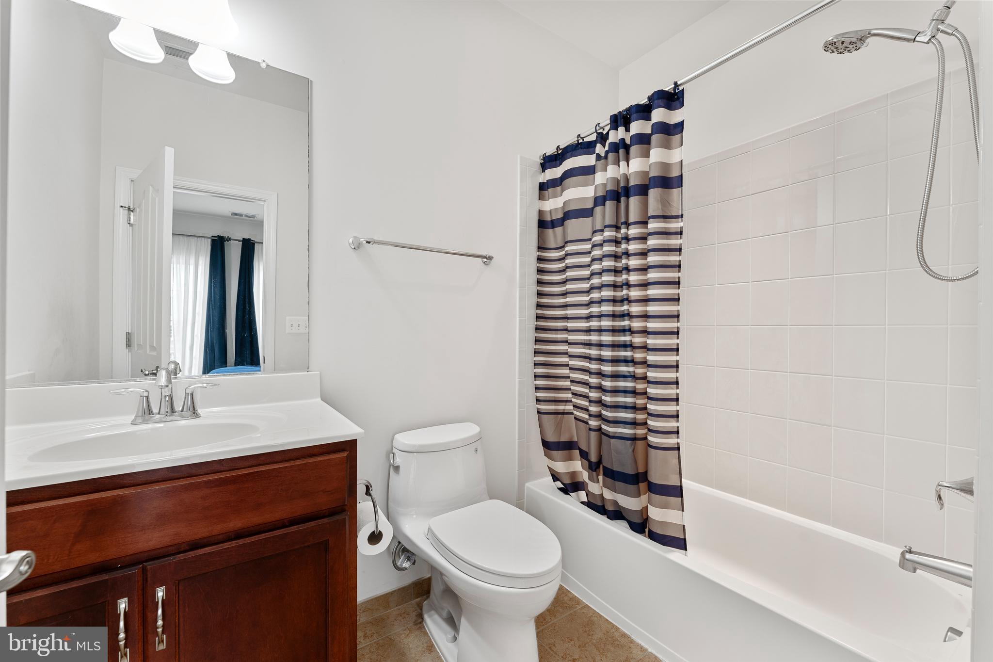 HILLS OF AQUIA - Residential