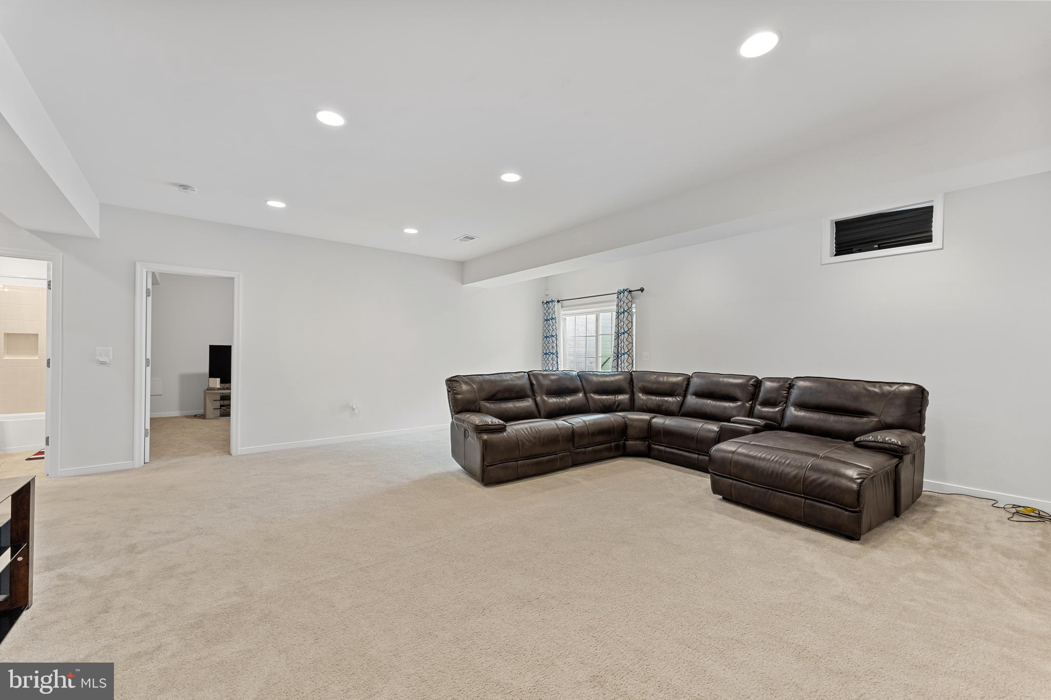 HILLS OF AQUIA - Residential