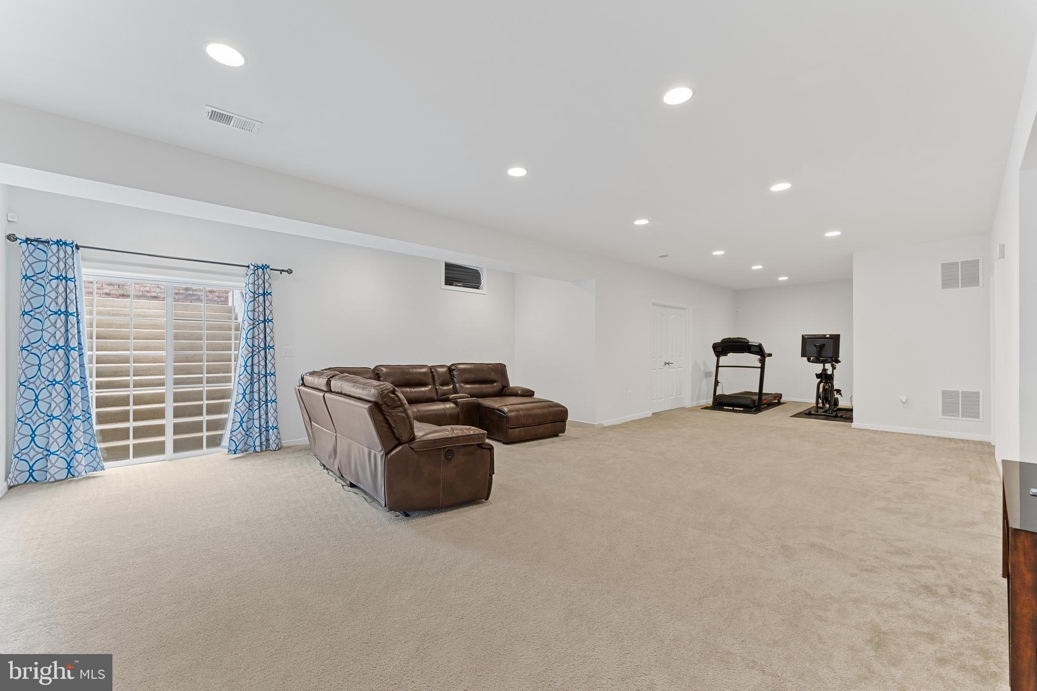 HILLS OF AQUIA - Residential