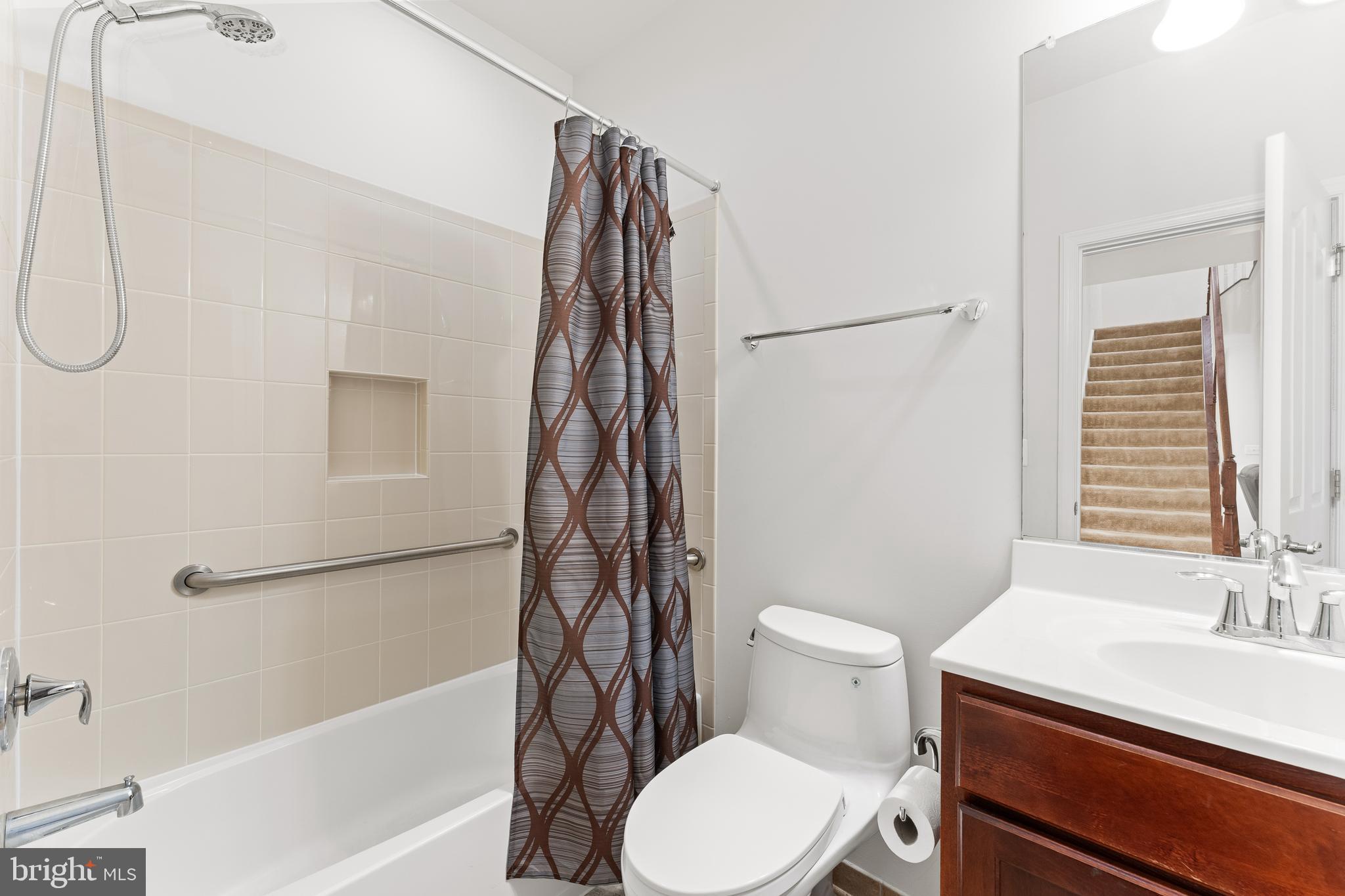 HILLS OF AQUIA - Residential