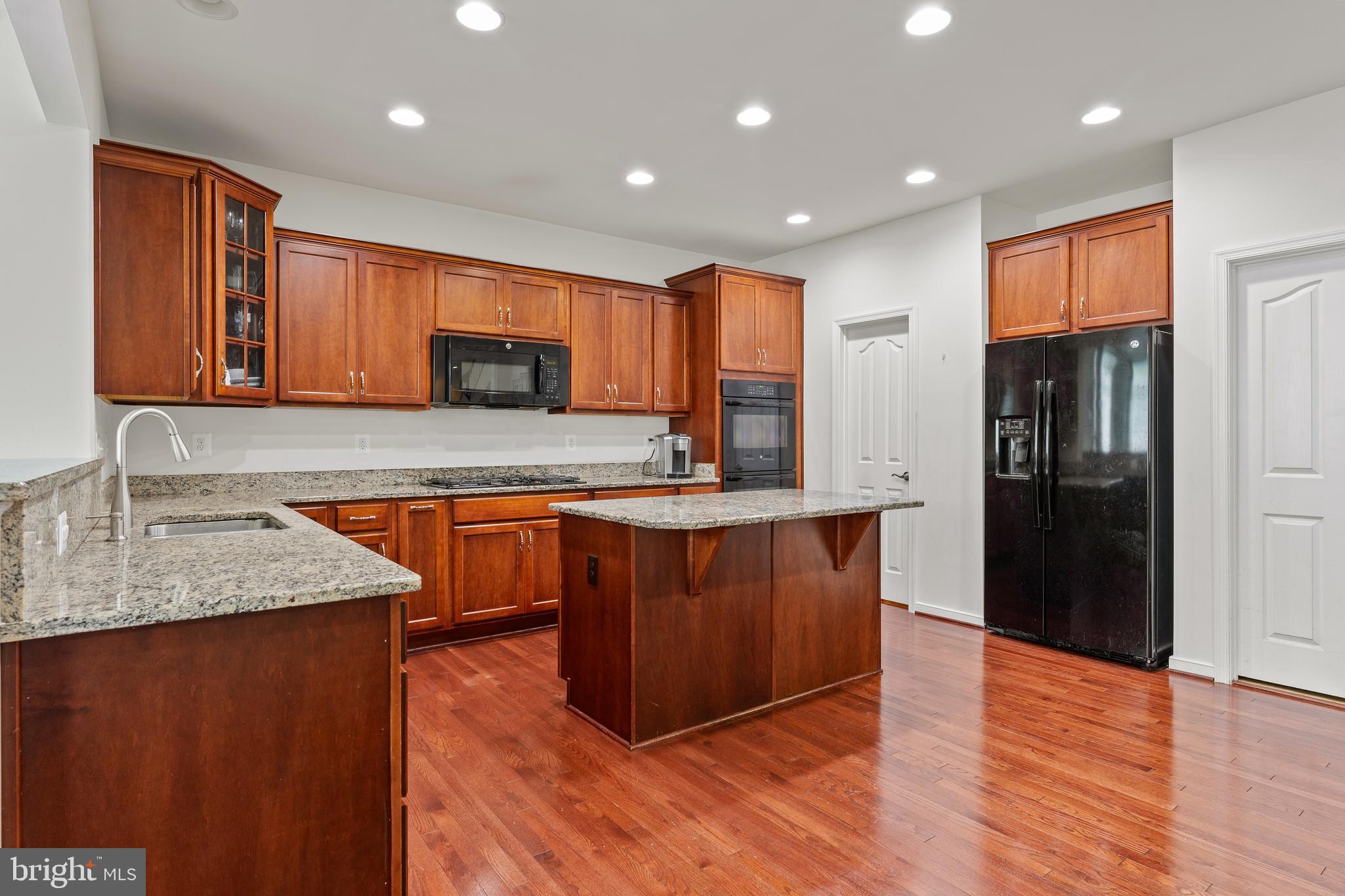 HILLS OF AQUIA - Residential