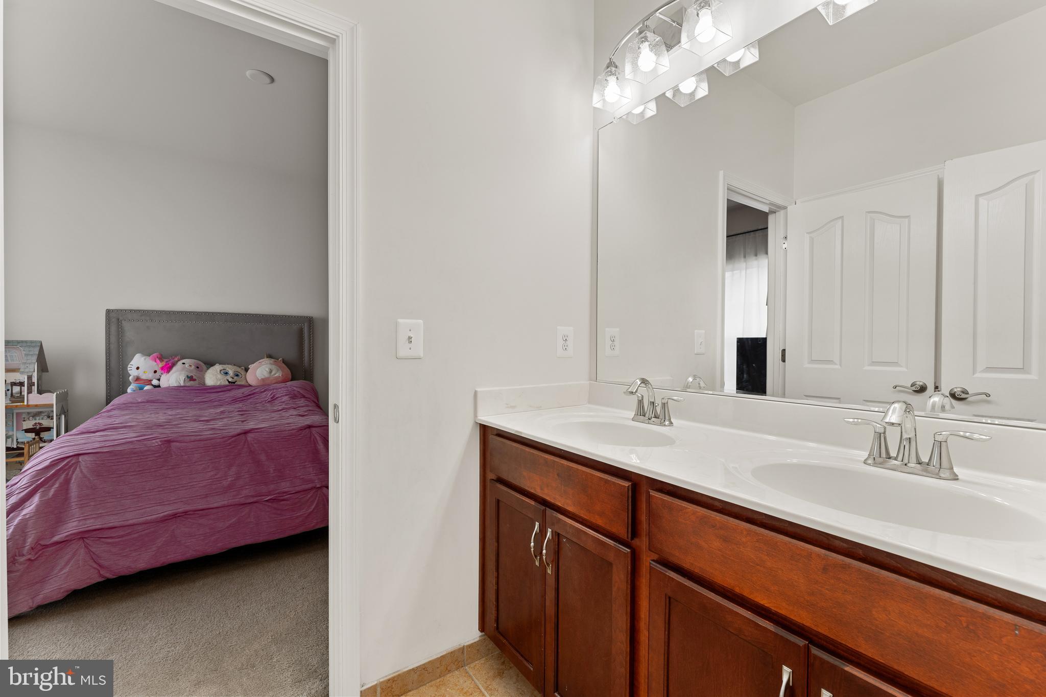 HILLS OF AQUIA - Residential