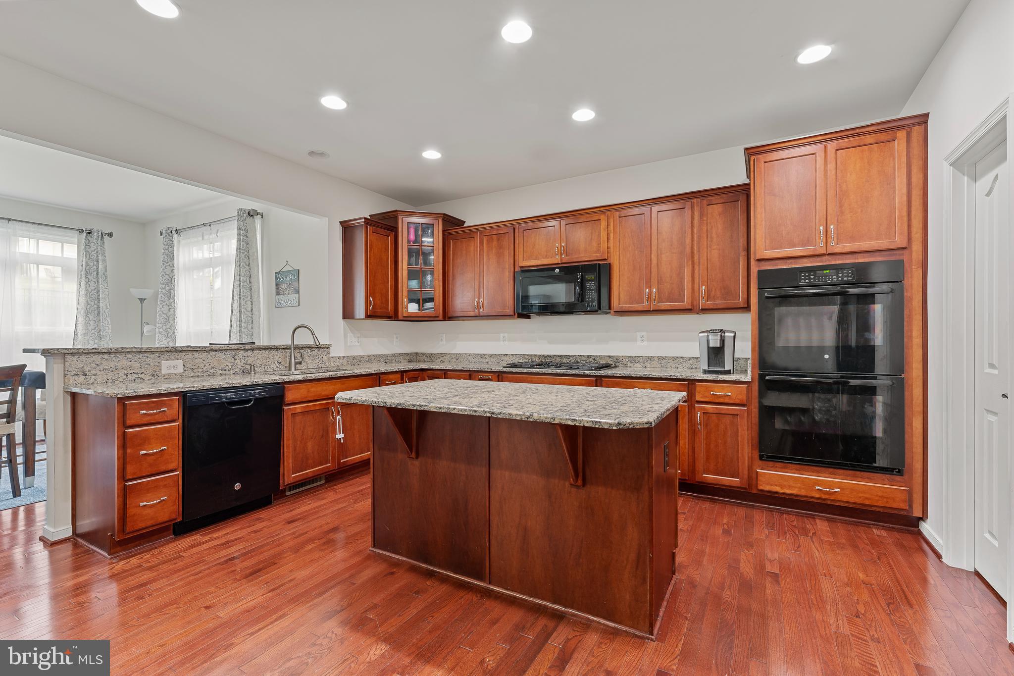 HILLS OF AQUIA - Residential