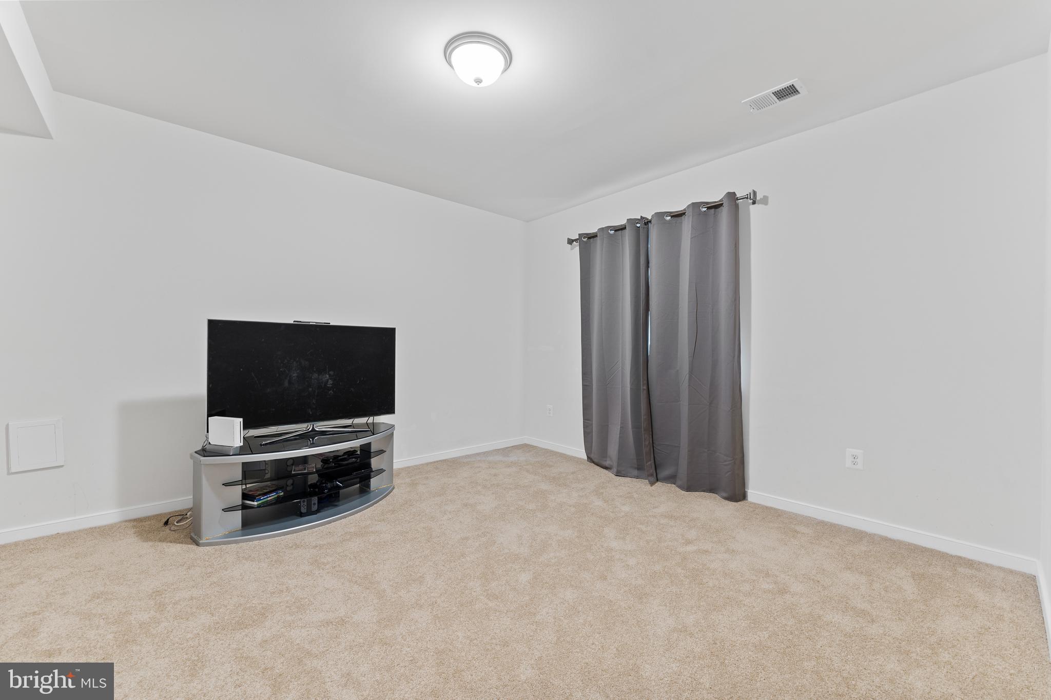 HILLS OF AQUIA - Residential