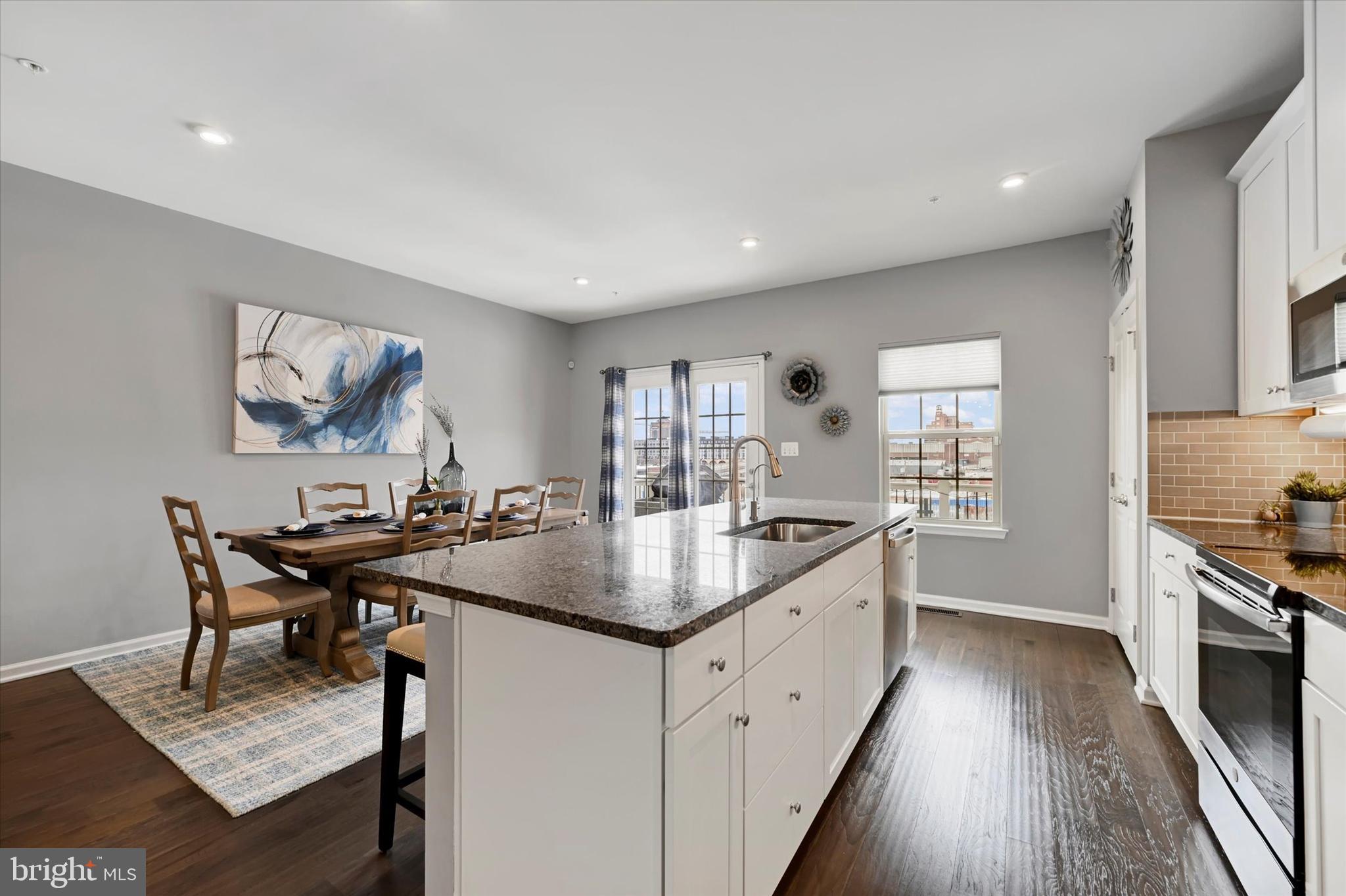 O'DONNELL SQUARE - Residential