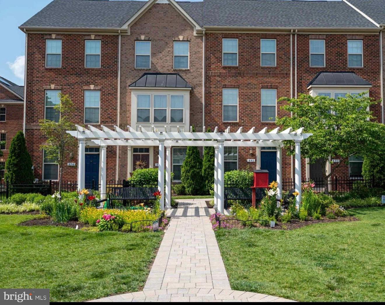 O'DONNELL SQUARE - Residential