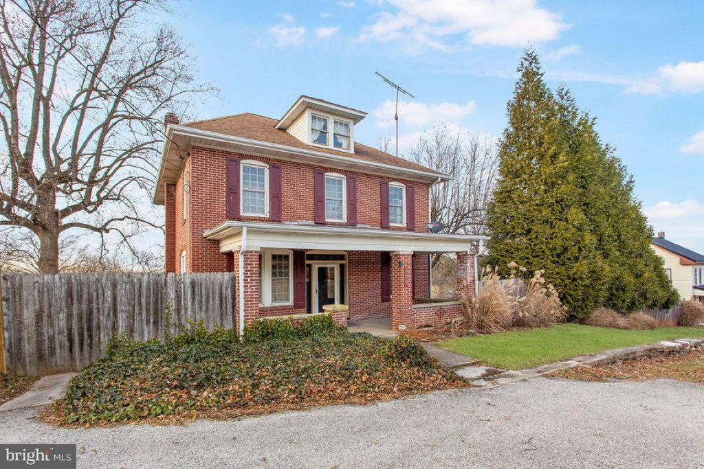 Photo of 850 Irishtown Road, NEW OXFORD, PA 17350 (MLS # PAAD2021162)