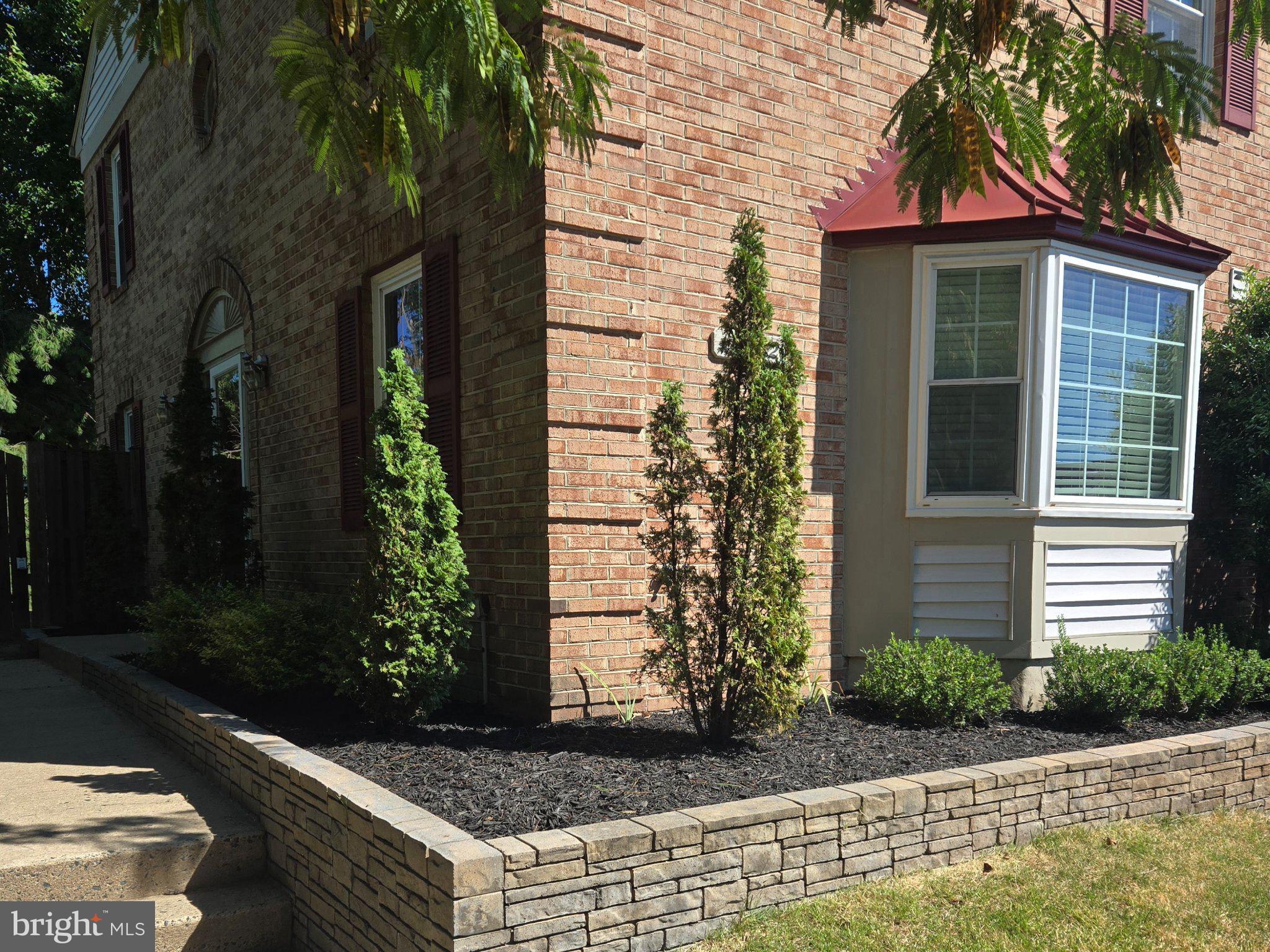 15582 TRAVERSER COURT