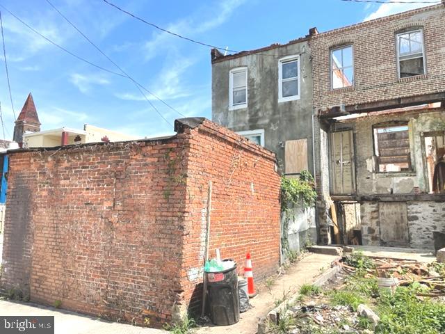 MONTEBELLO - Residential