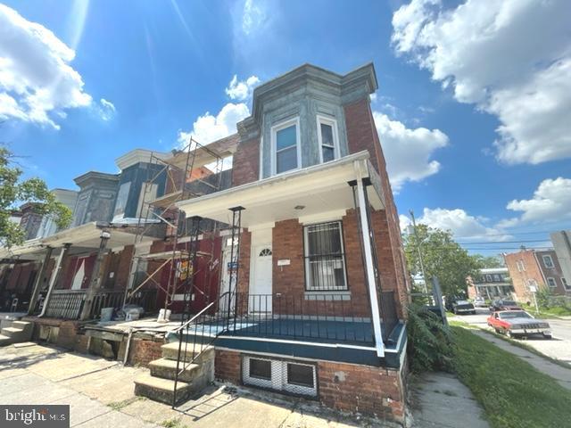 MONTEBELLO - Residential