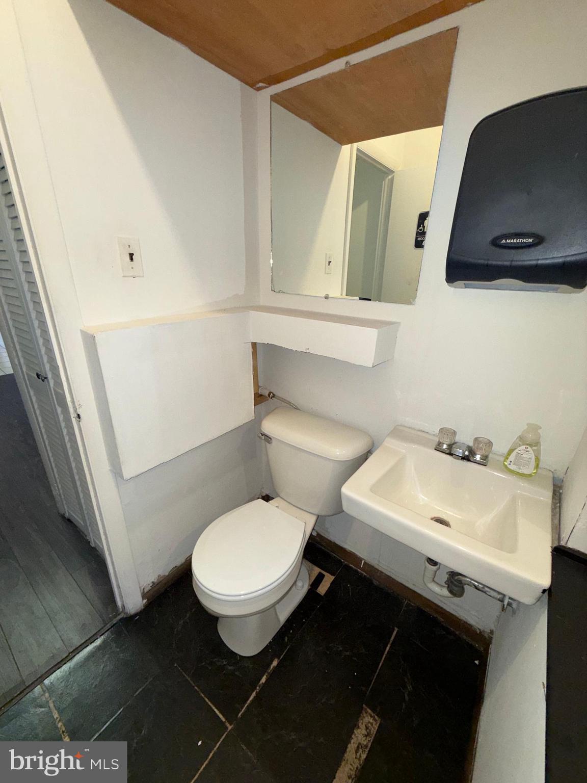 RHAWNHURST - Commercial Lease