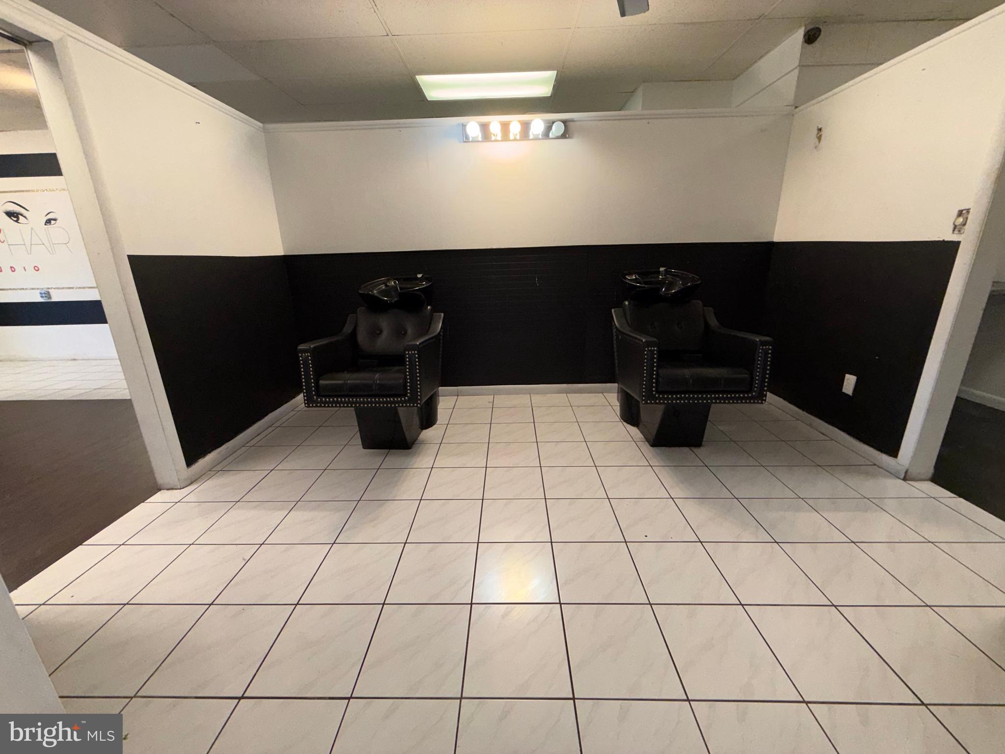 RHAWNHURST - Commercial Lease