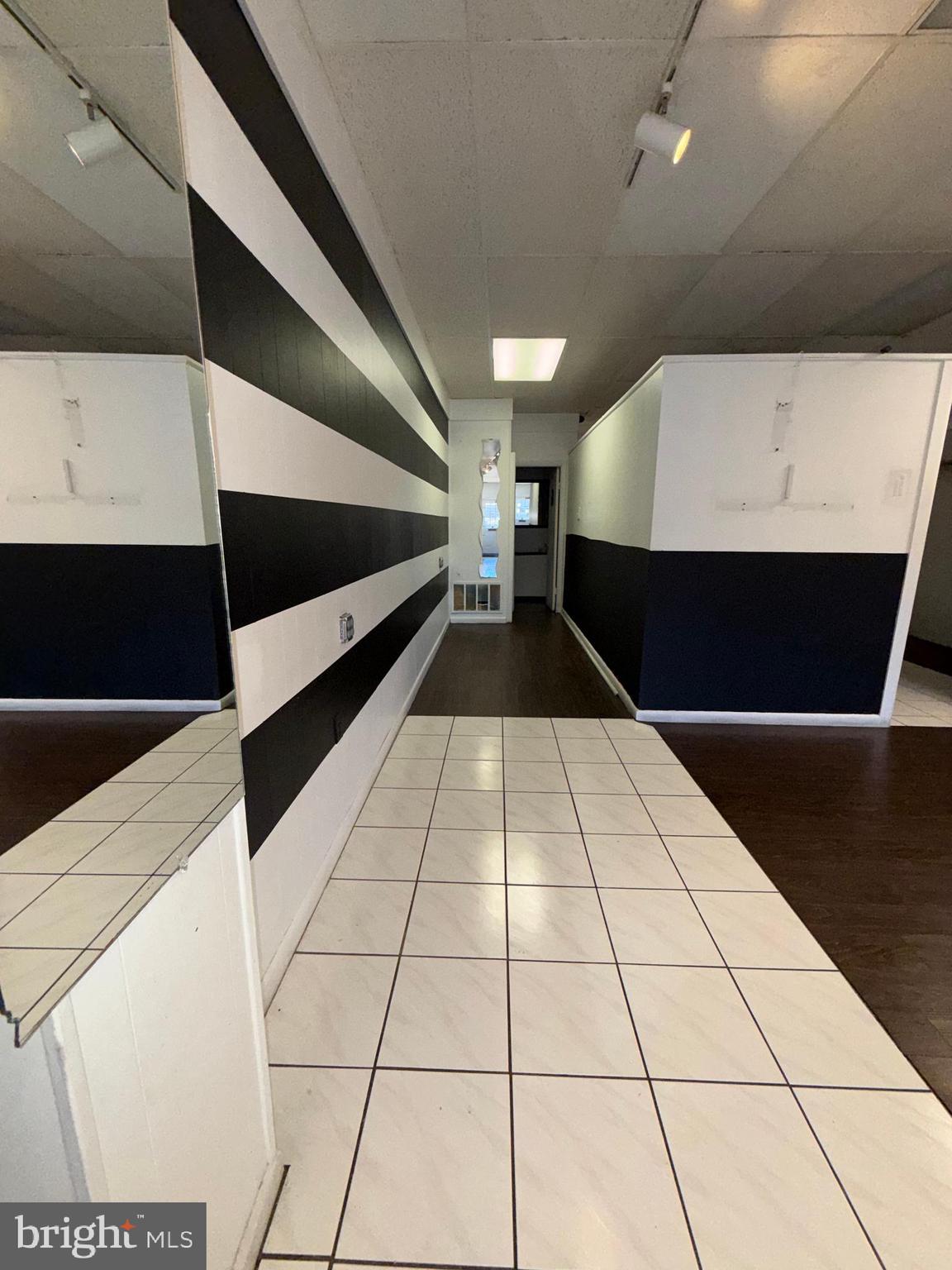 RHAWNHURST - Commercial Lease