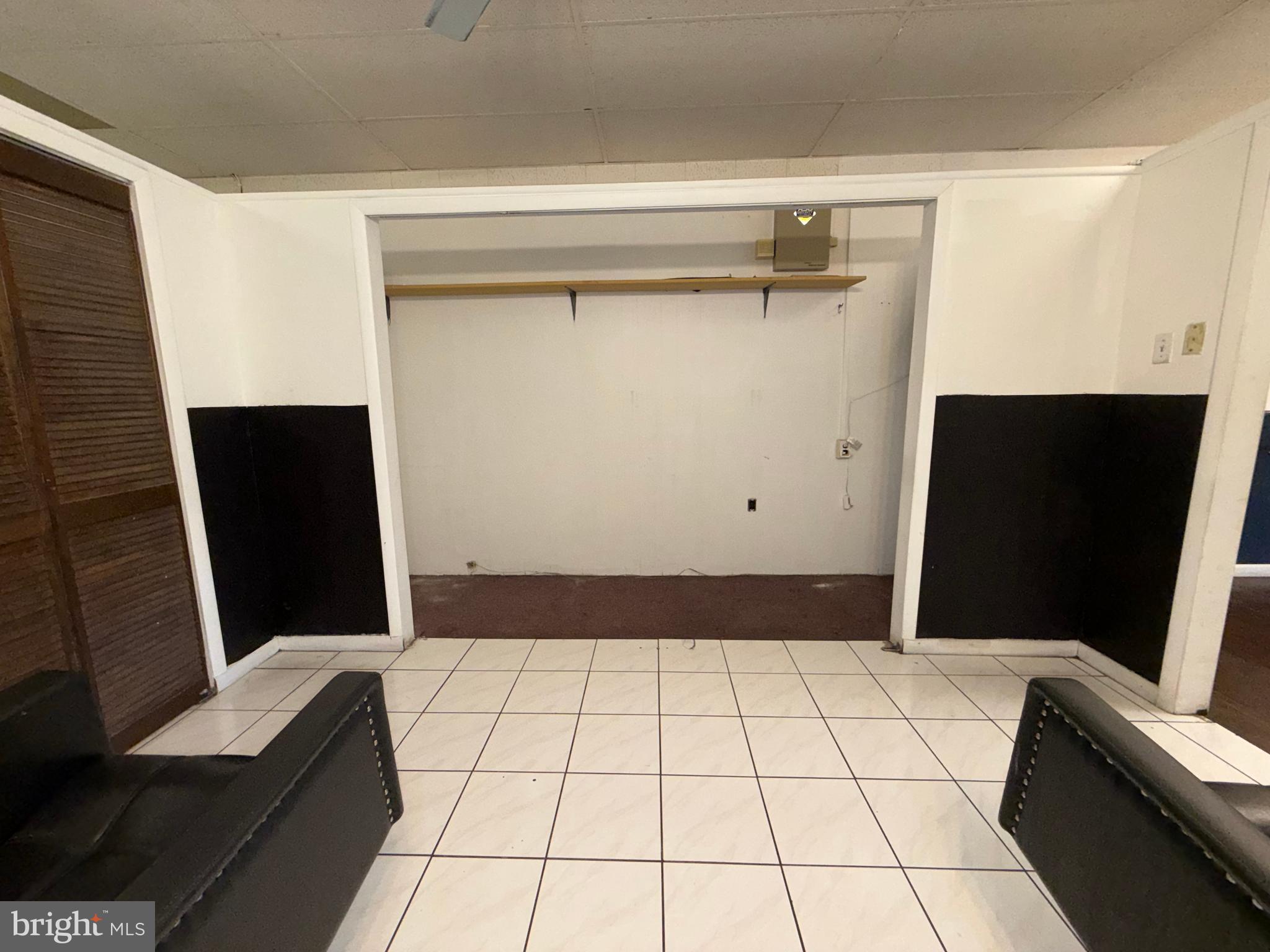 RHAWNHURST - Commercial Lease