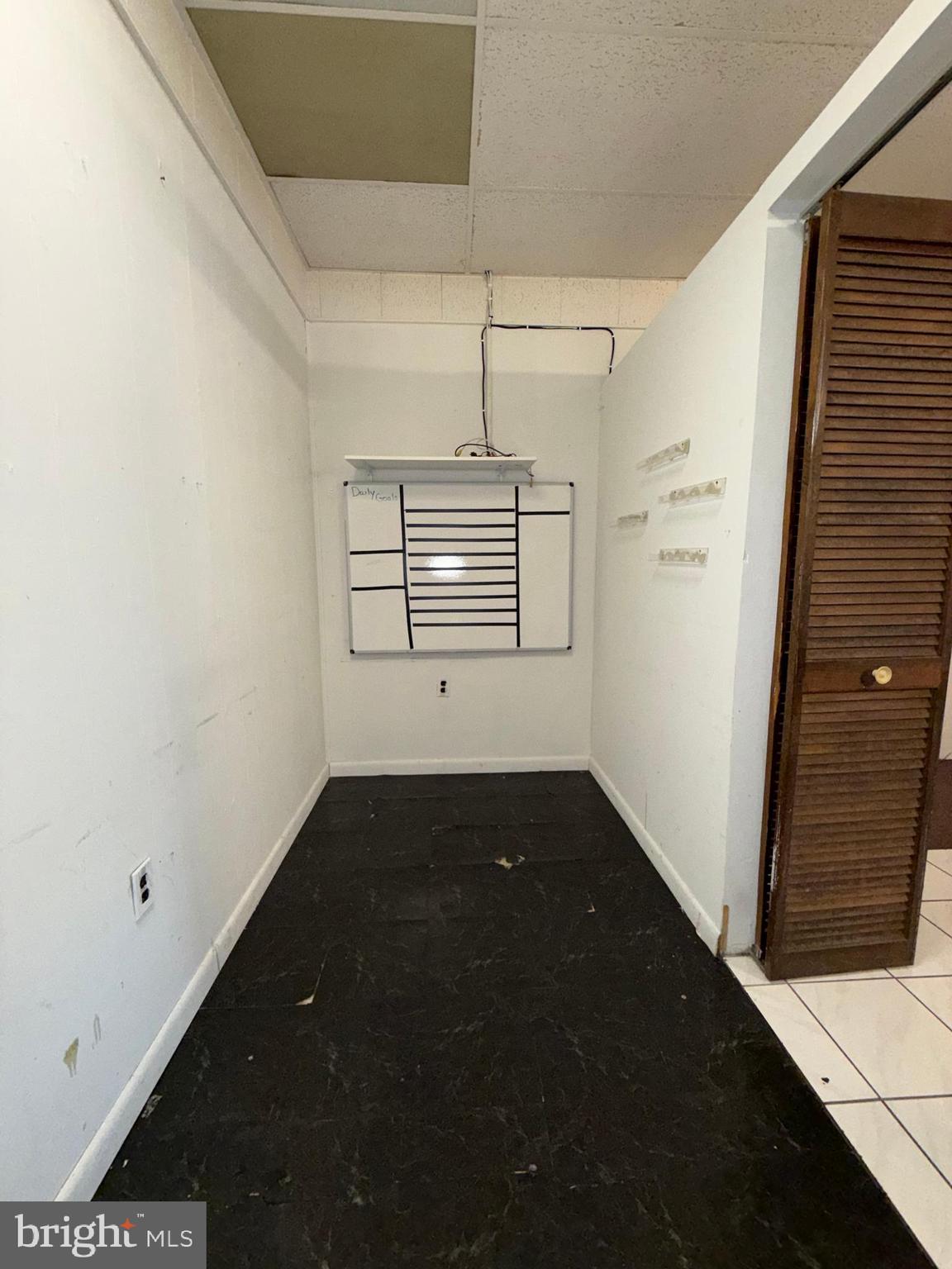 RHAWNHURST - Commercial Lease