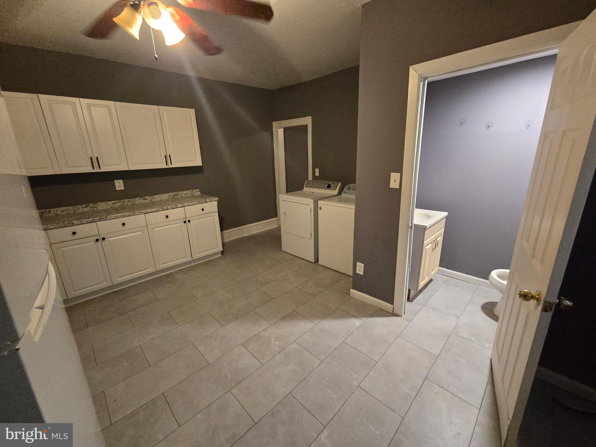 5044 N SYDENHAM STREET