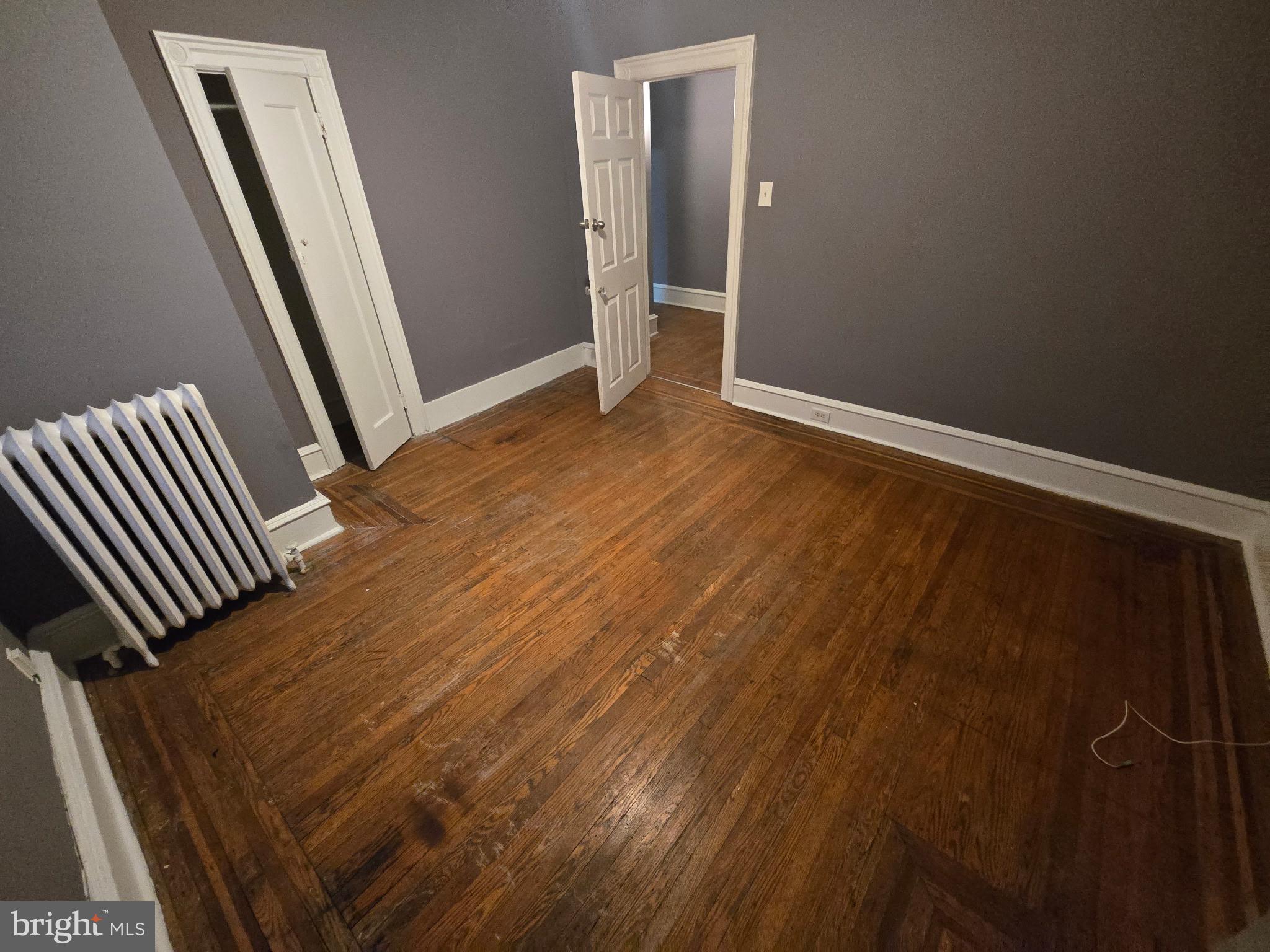 5044 N SYDENHAM STREET