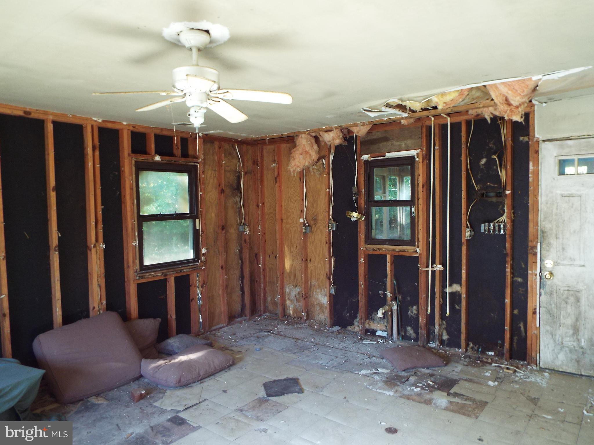 SPRING HILL ACRES SUB - Residential