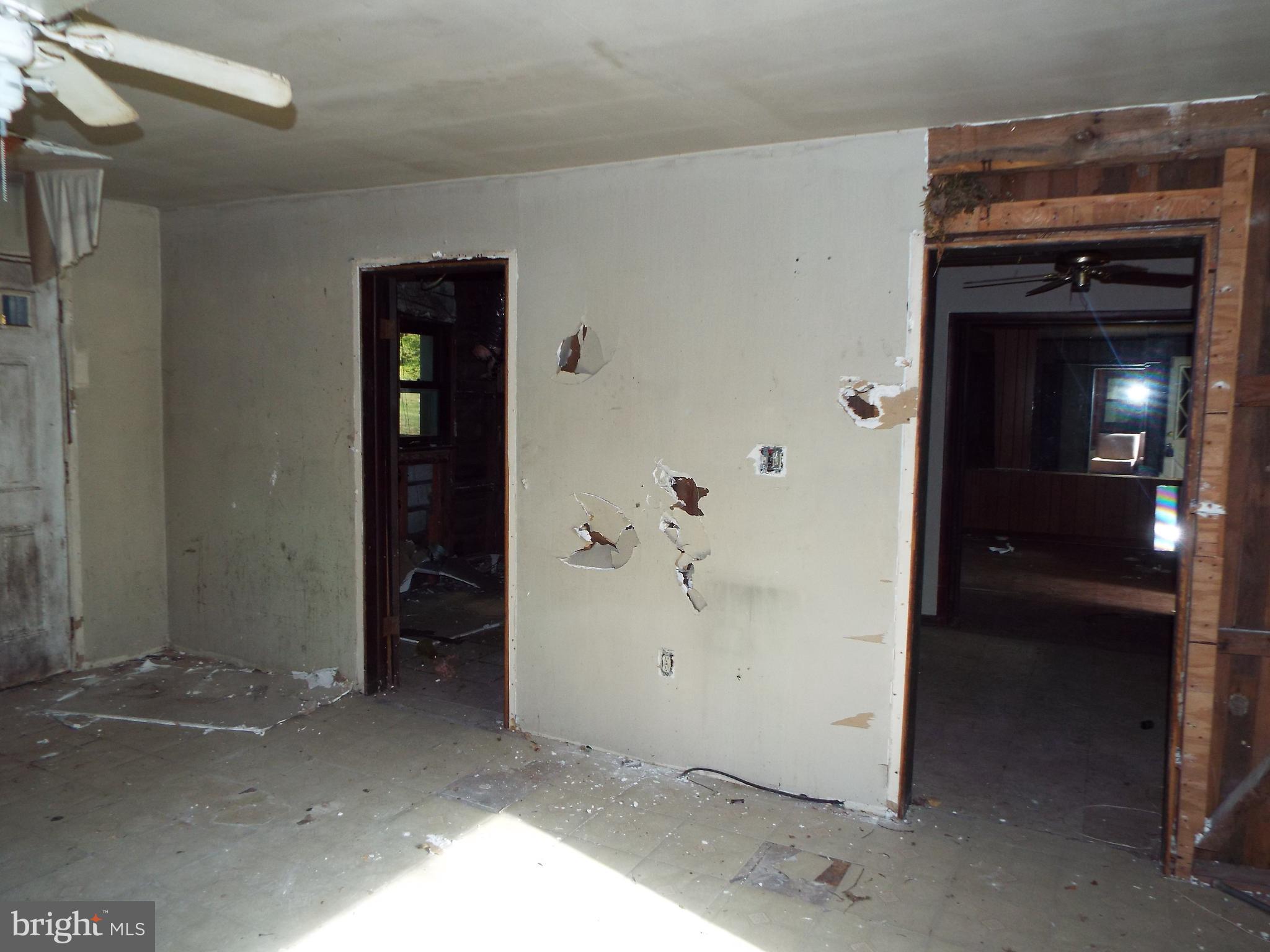 SPRING HILL ACRES SUB - Residential