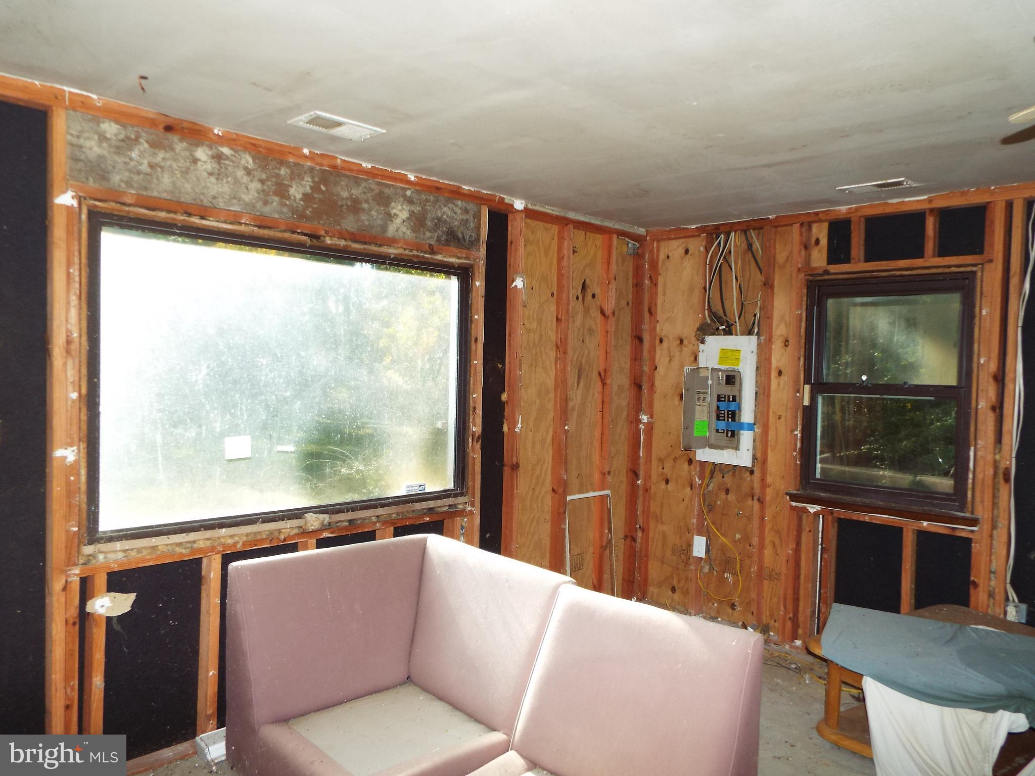 SPRING HILL ACRES SUB - Residential