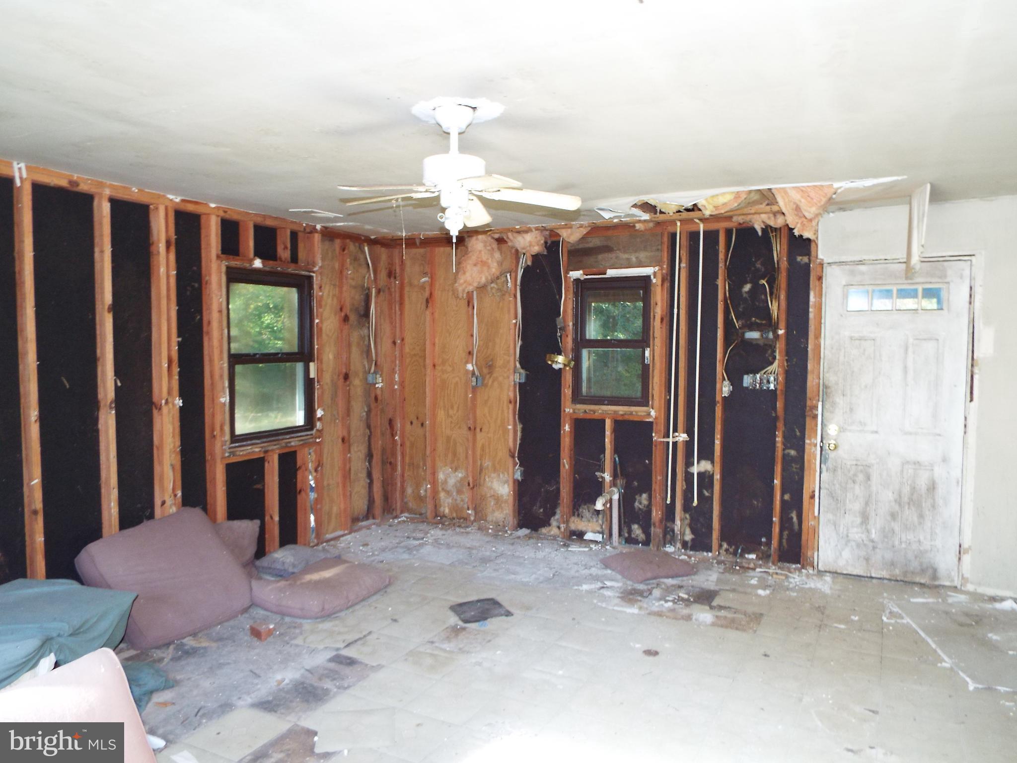 SPRING HILL ACRES SUB - Residential