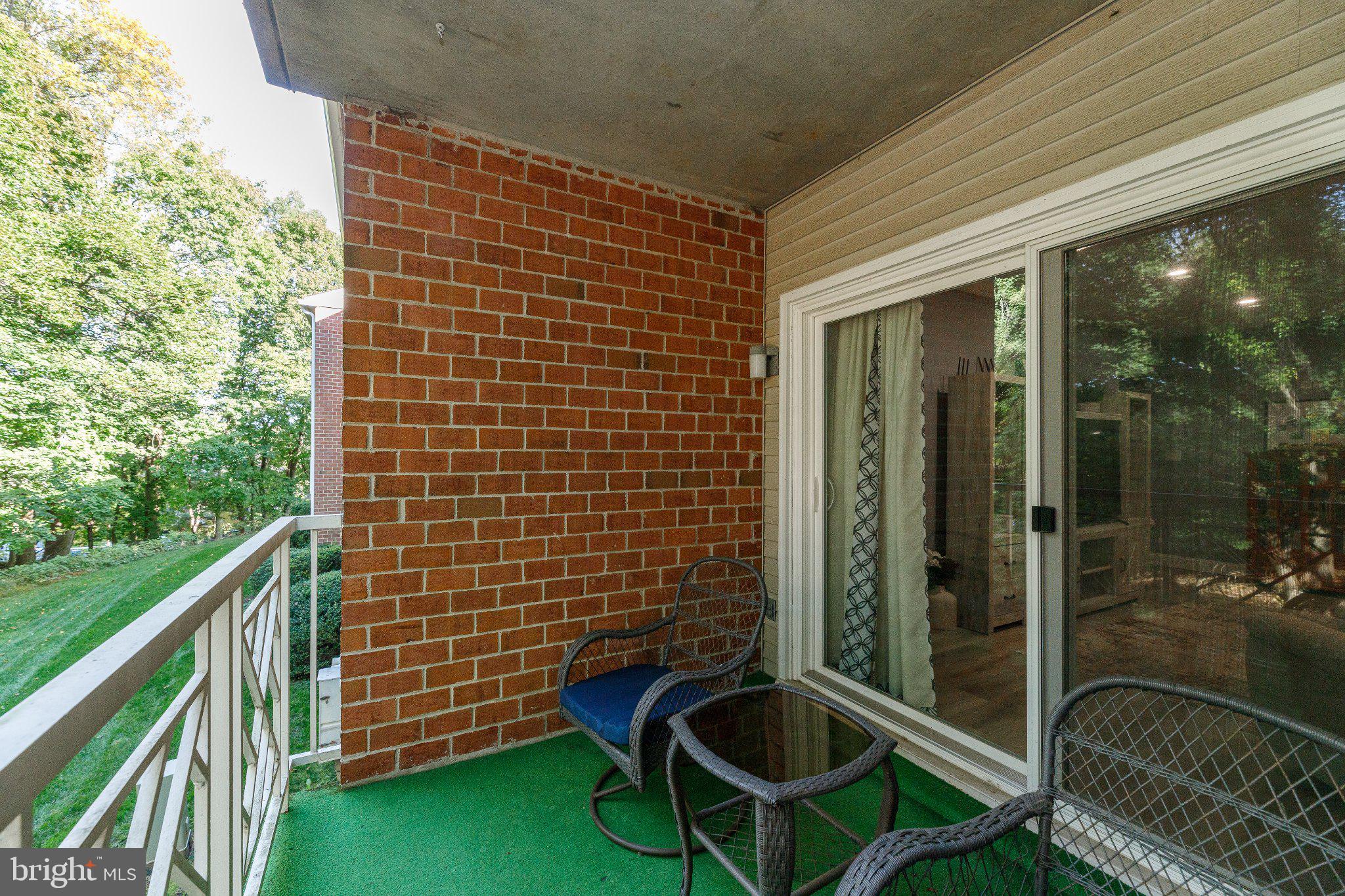 6 STAPLETON COURT 201