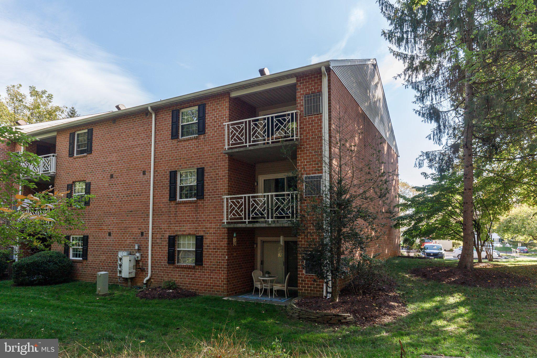 6 STAPLETON COURT 201