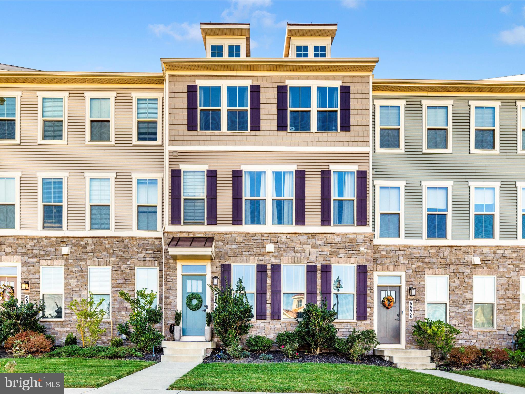 LAKE LINGANORE TOWN CENTER - Residential