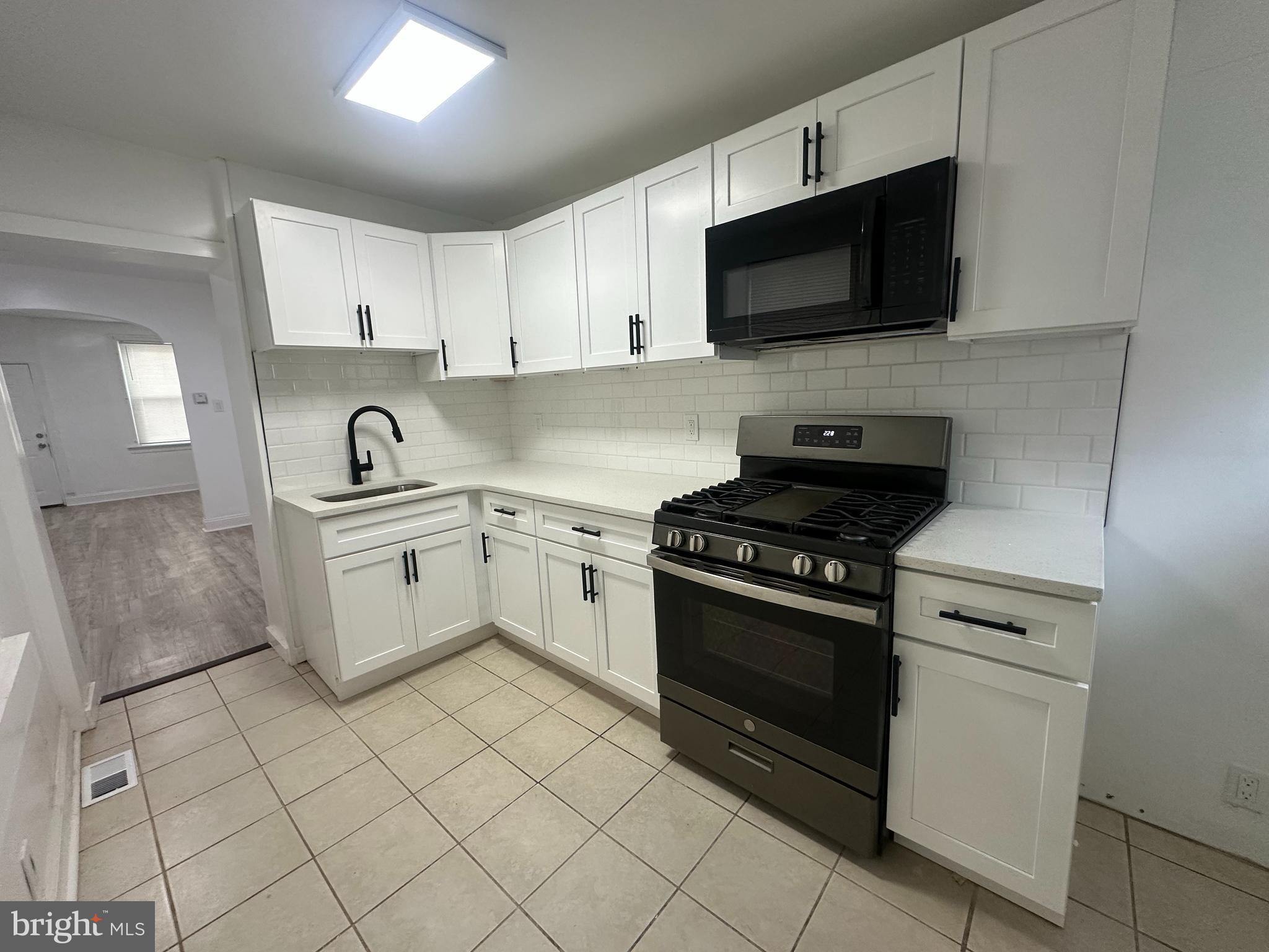 NORRIS SQUARE - Residential