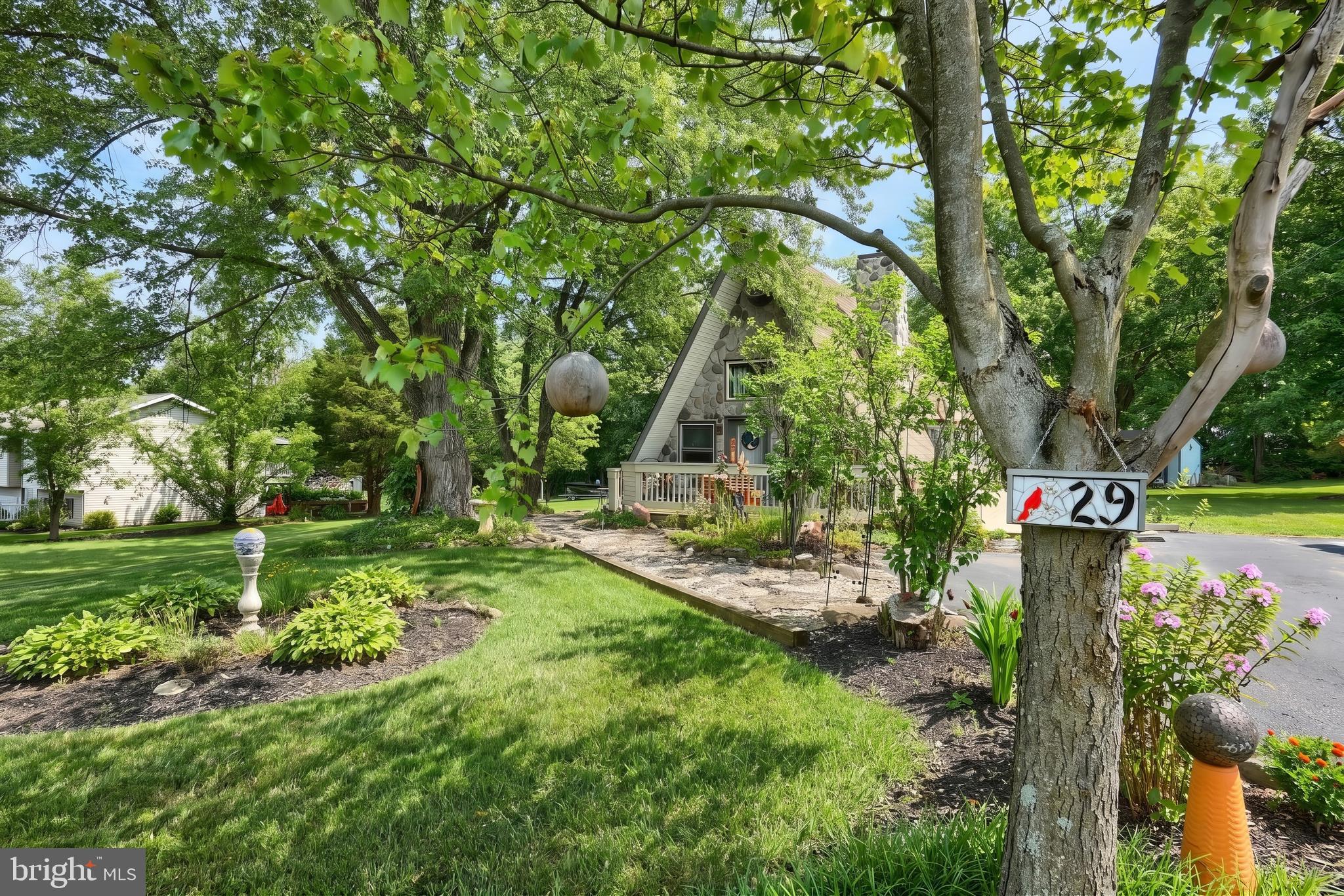 29 CURTIS DRIVE