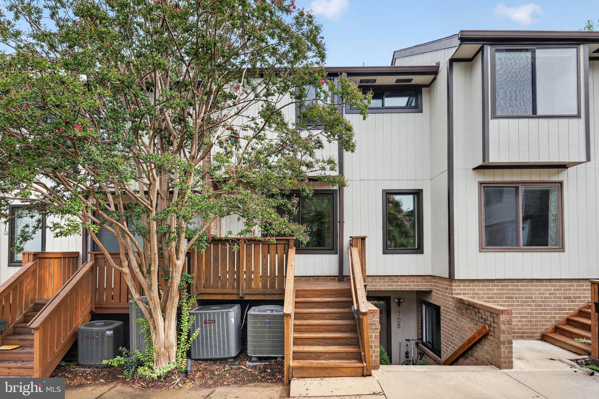 1703 WESTWIND WAY 7-B