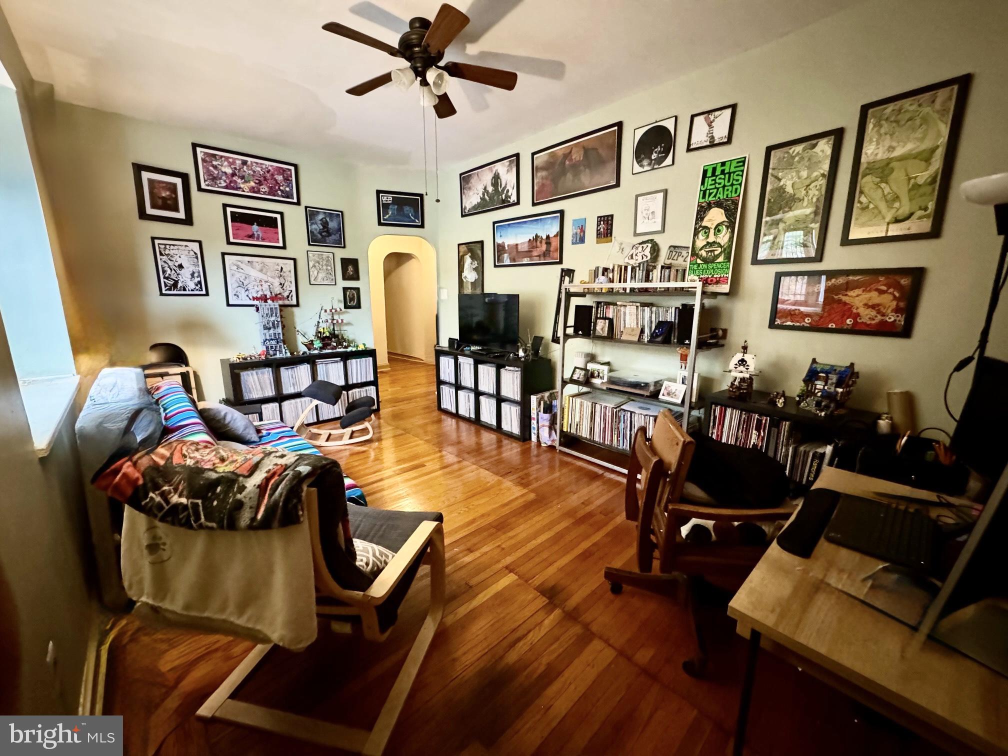 SQUIRREL HILL - Residential Income