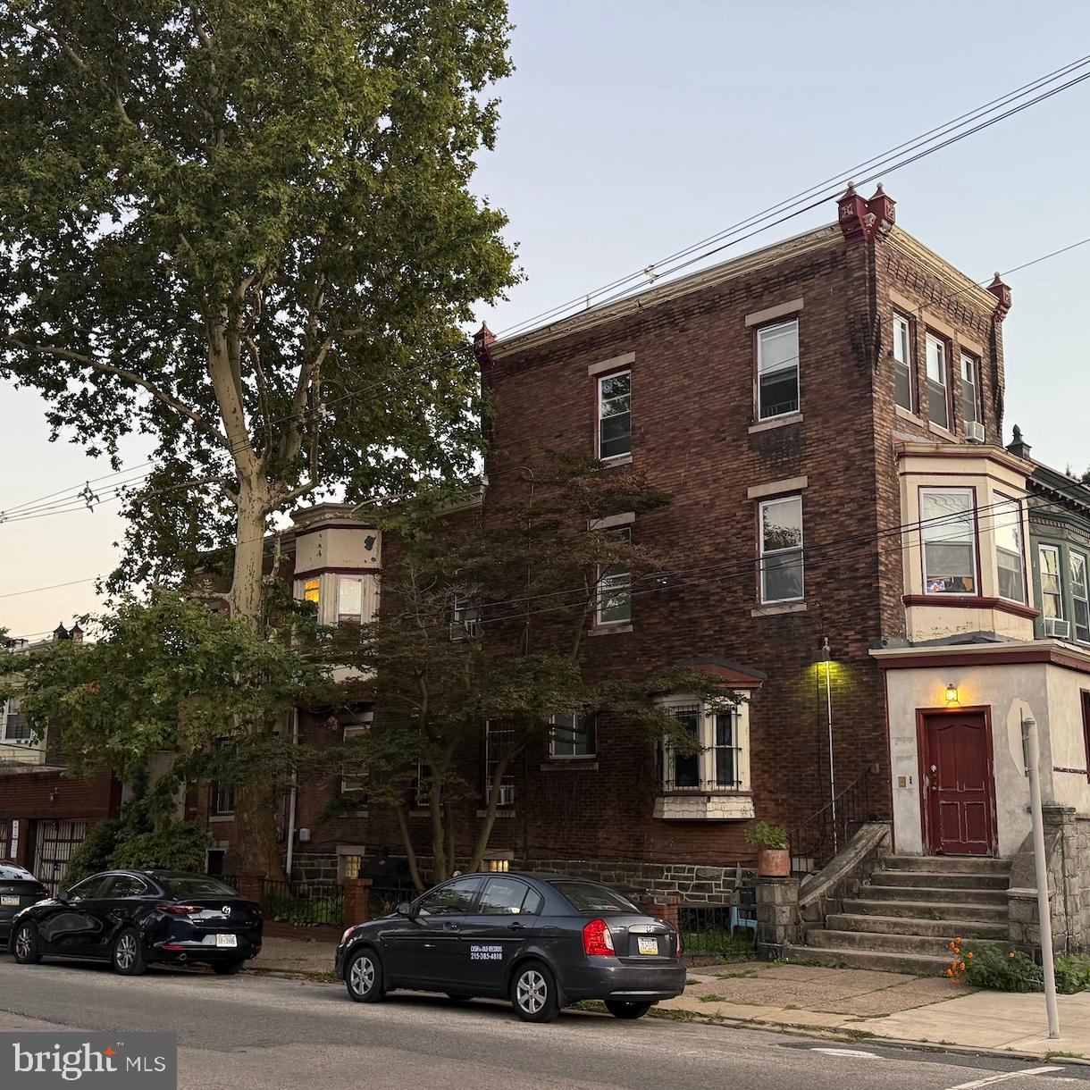 SQUIRREL HILL - Residential Income