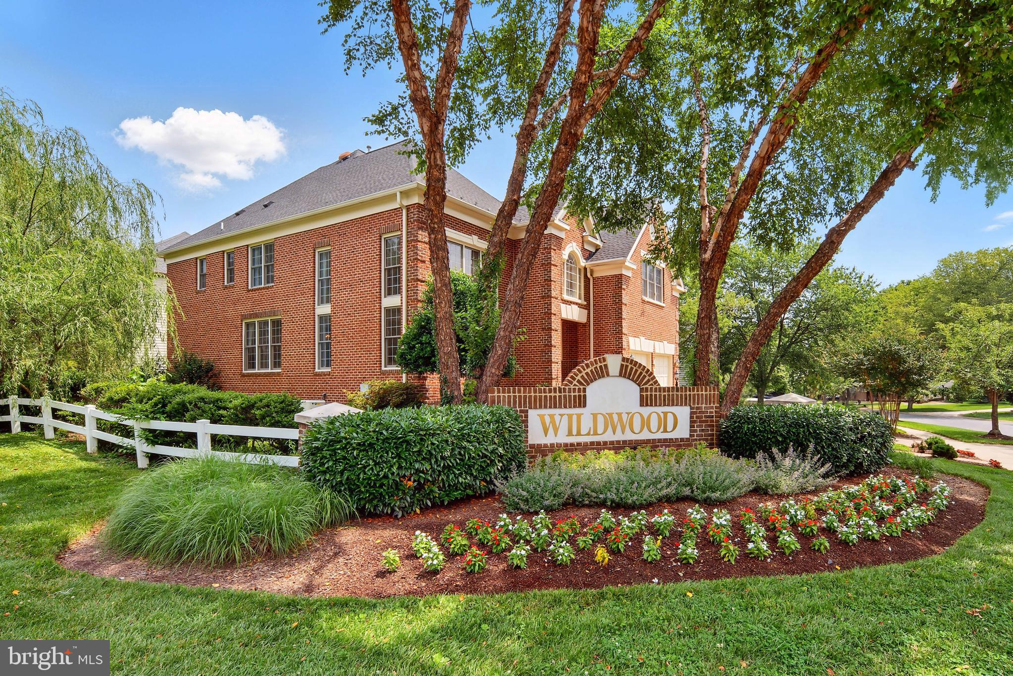 WILDWOOD MANOR - Residential