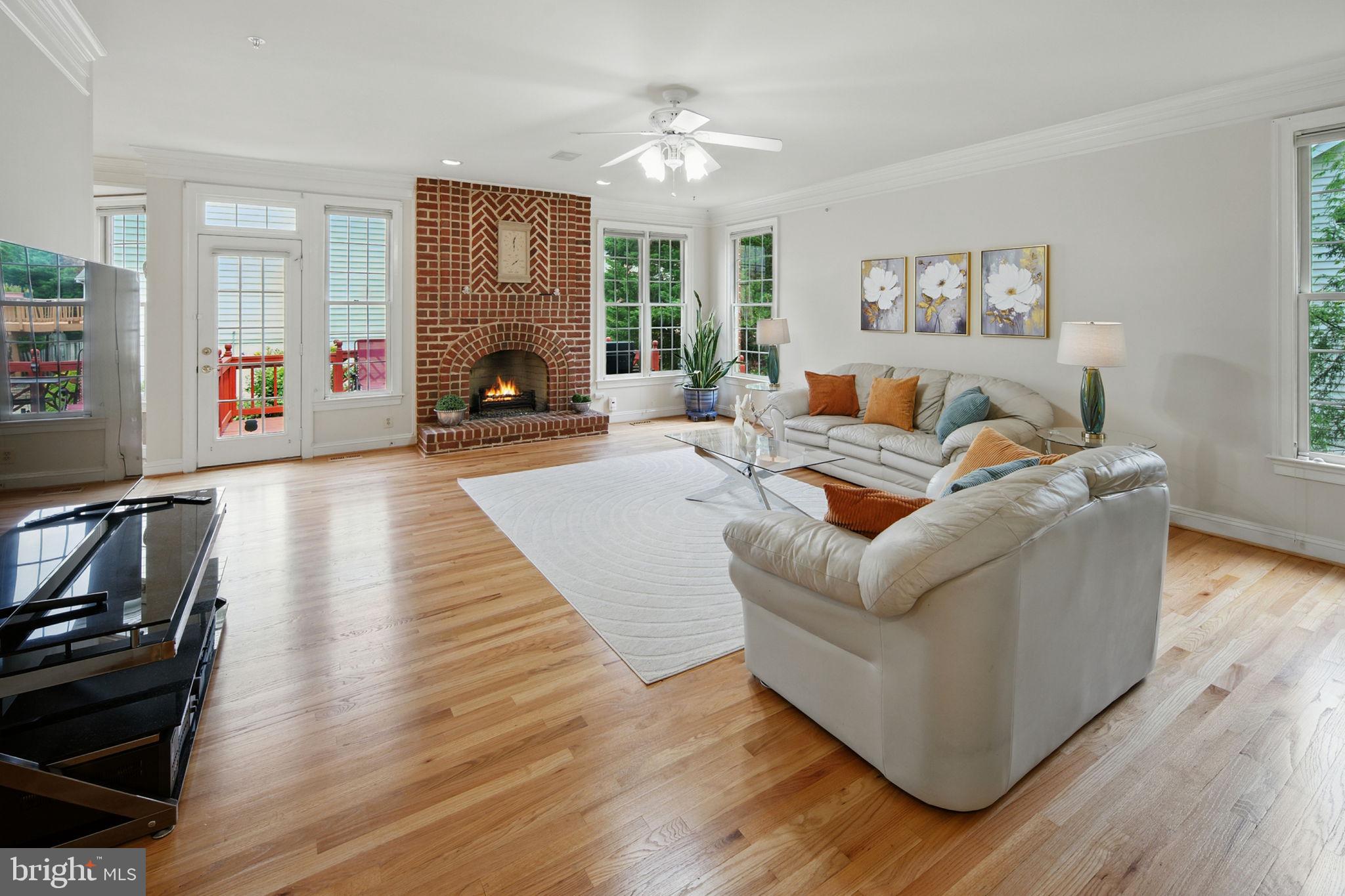 WILDWOOD MANOR - Residential