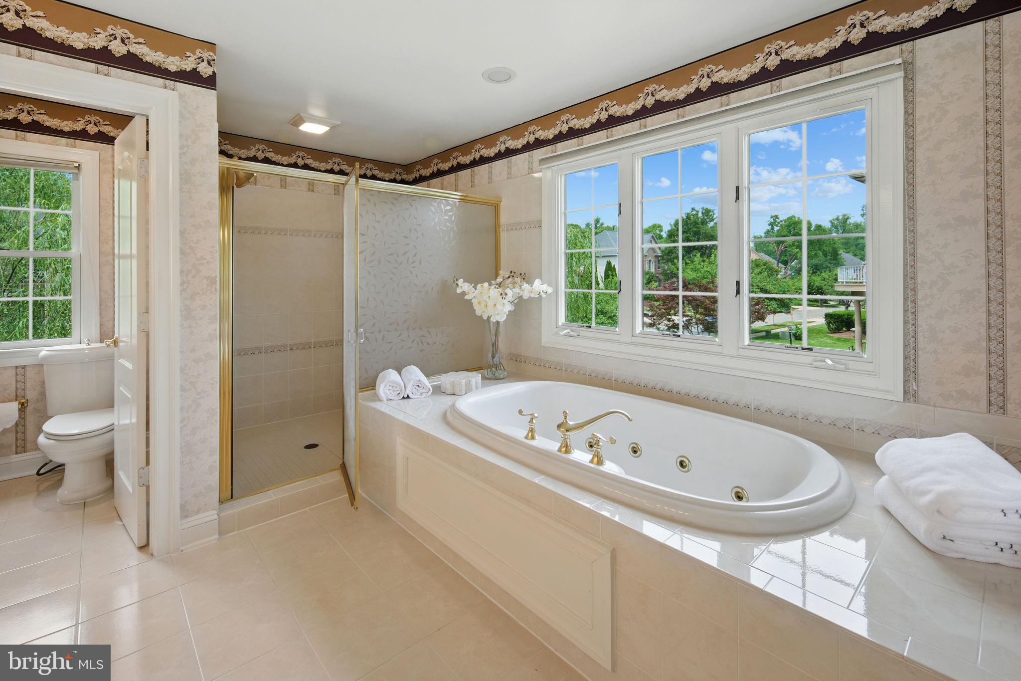 WILDWOOD MANOR - Residential
