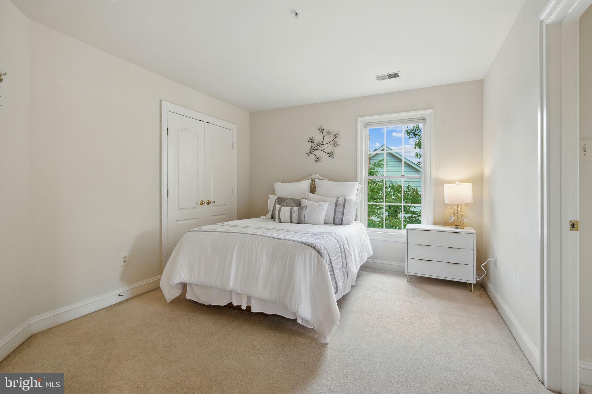 WILDWOOD MANOR - Residential