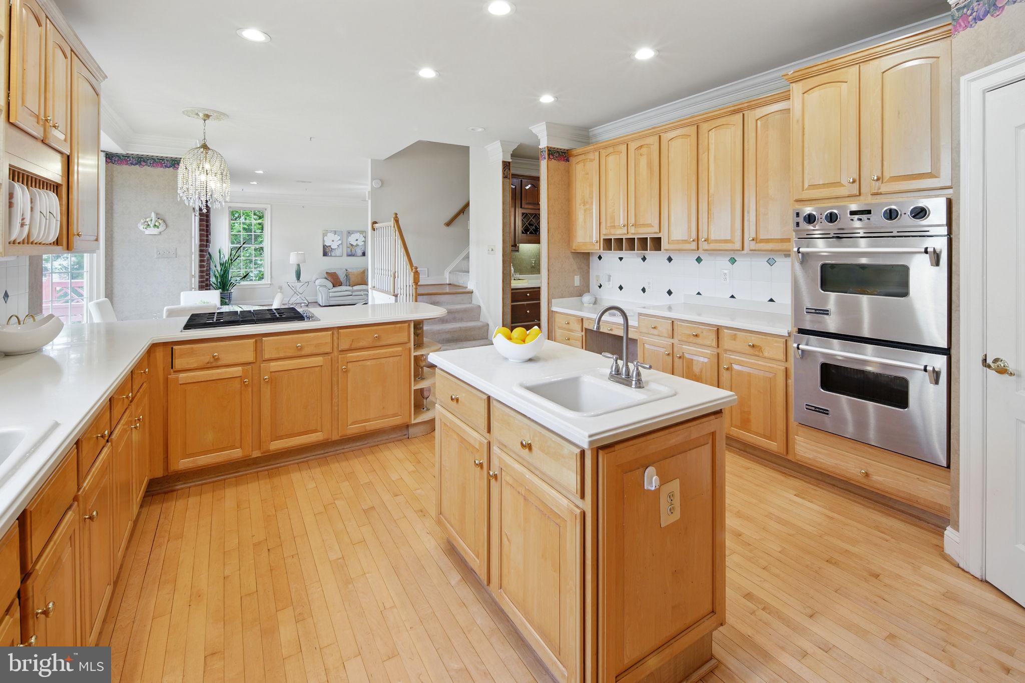 WILDWOOD MANOR - Residential
