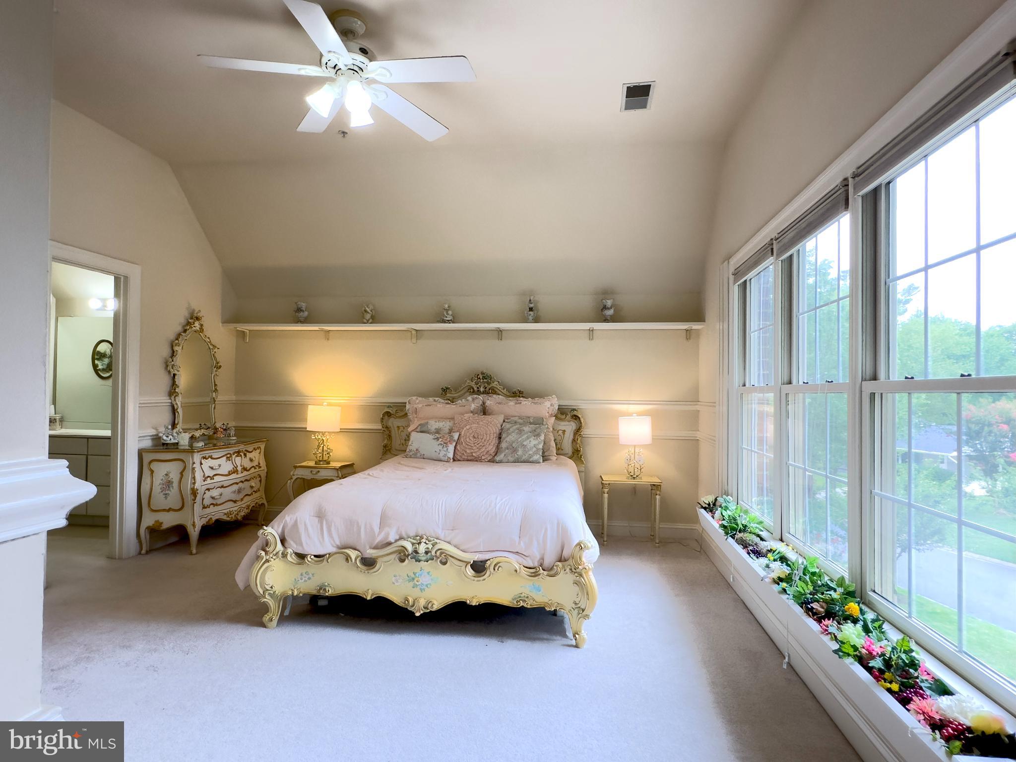 WILDWOOD MANOR - Residential