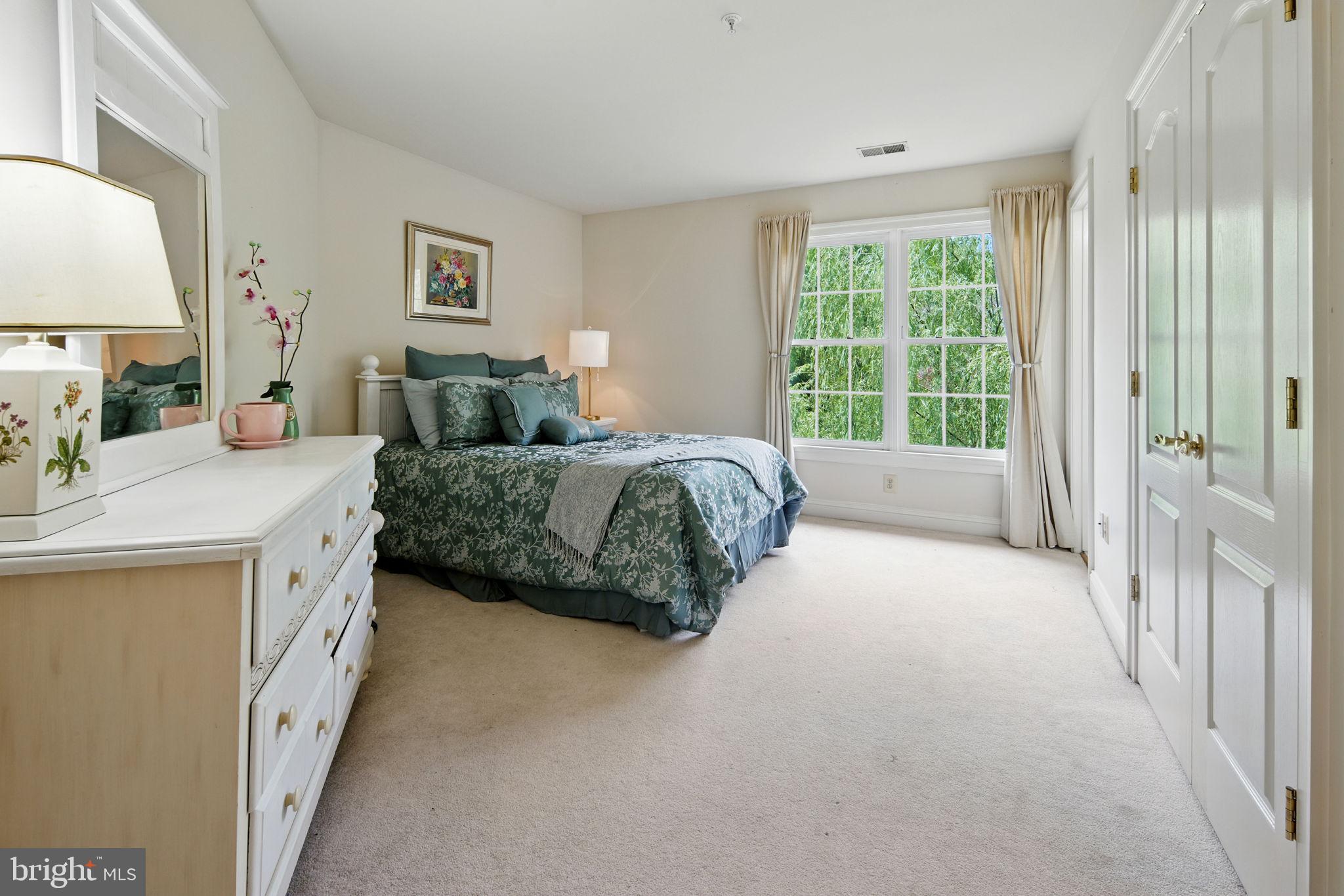 WILDWOOD MANOR - Residential