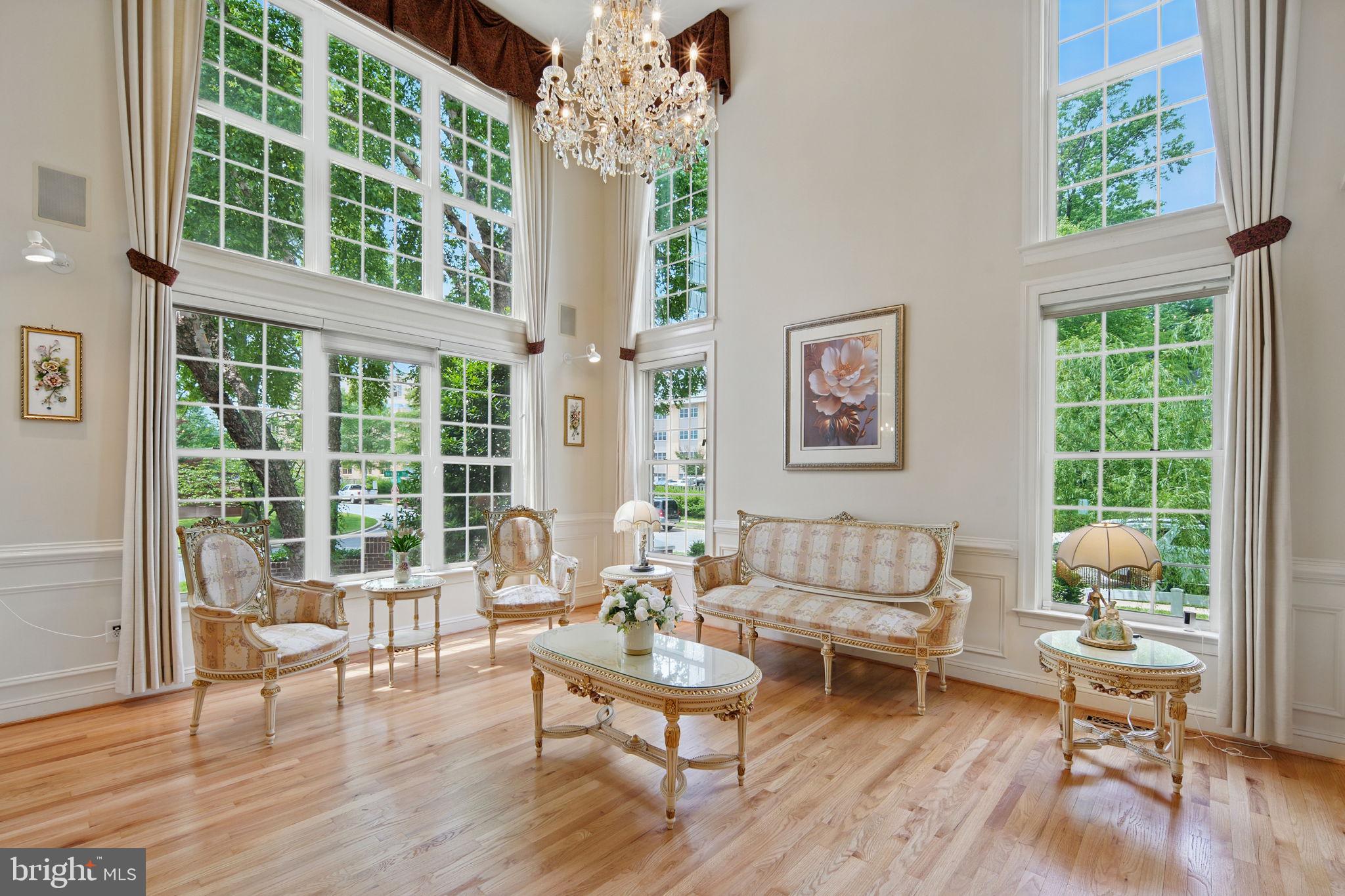 WILDWOOD MANOR - Residential