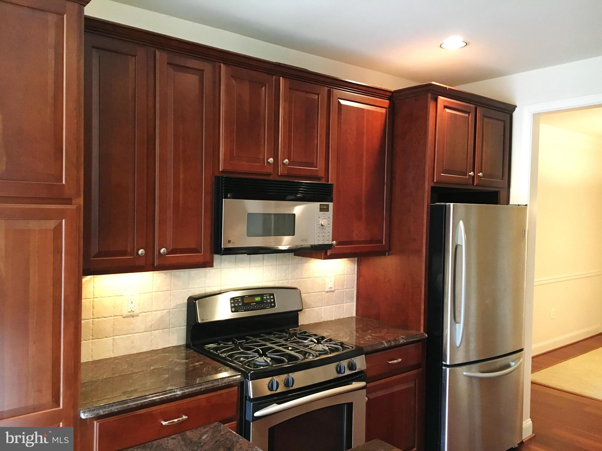 ELLICOTT HILLS - Residential