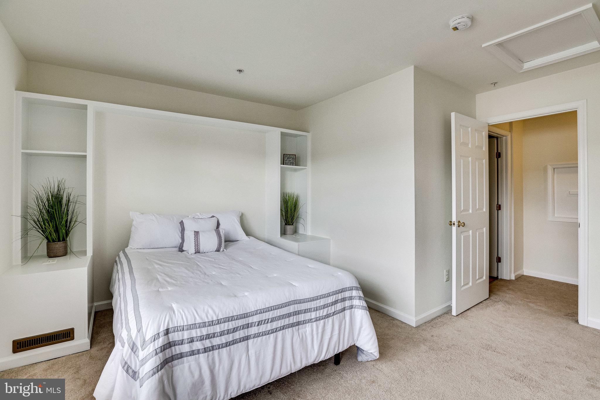 SUMMERS GROVE - Residential