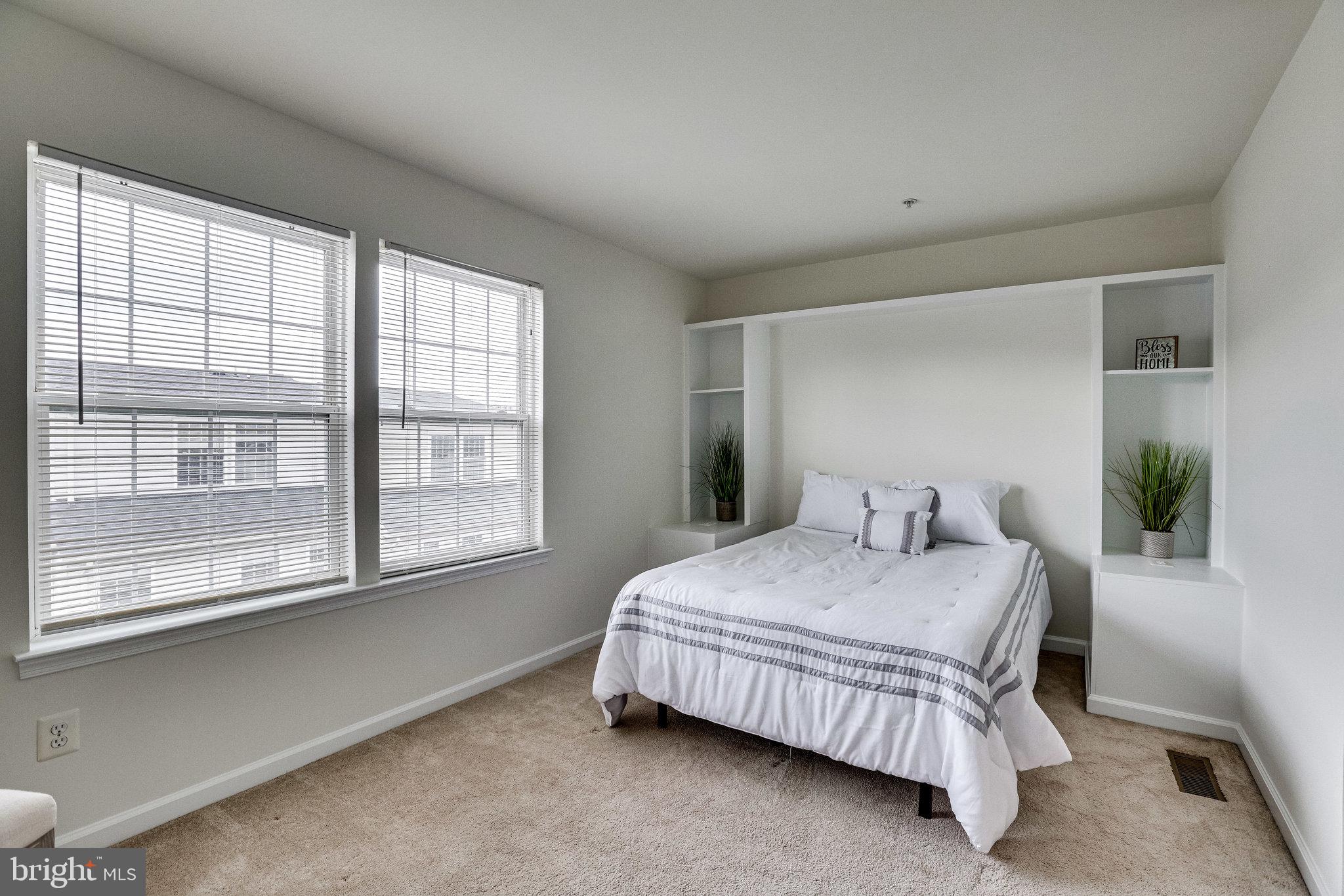 SUMMERS GROVE - Residential