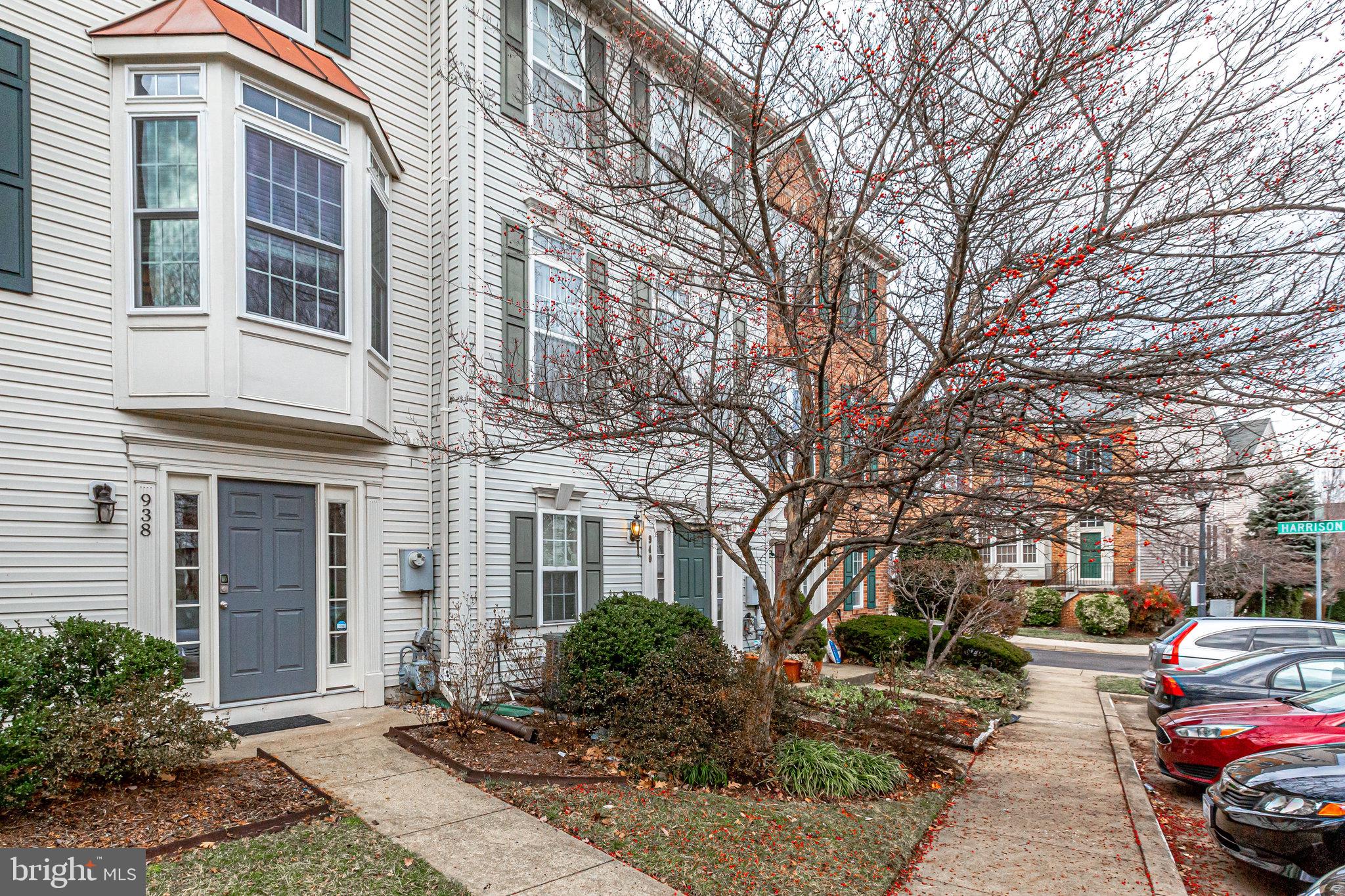 SUMMERS GROVE - Residential