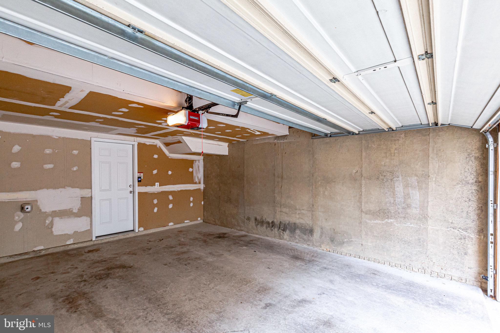 SUMMERS GROVE - Residential