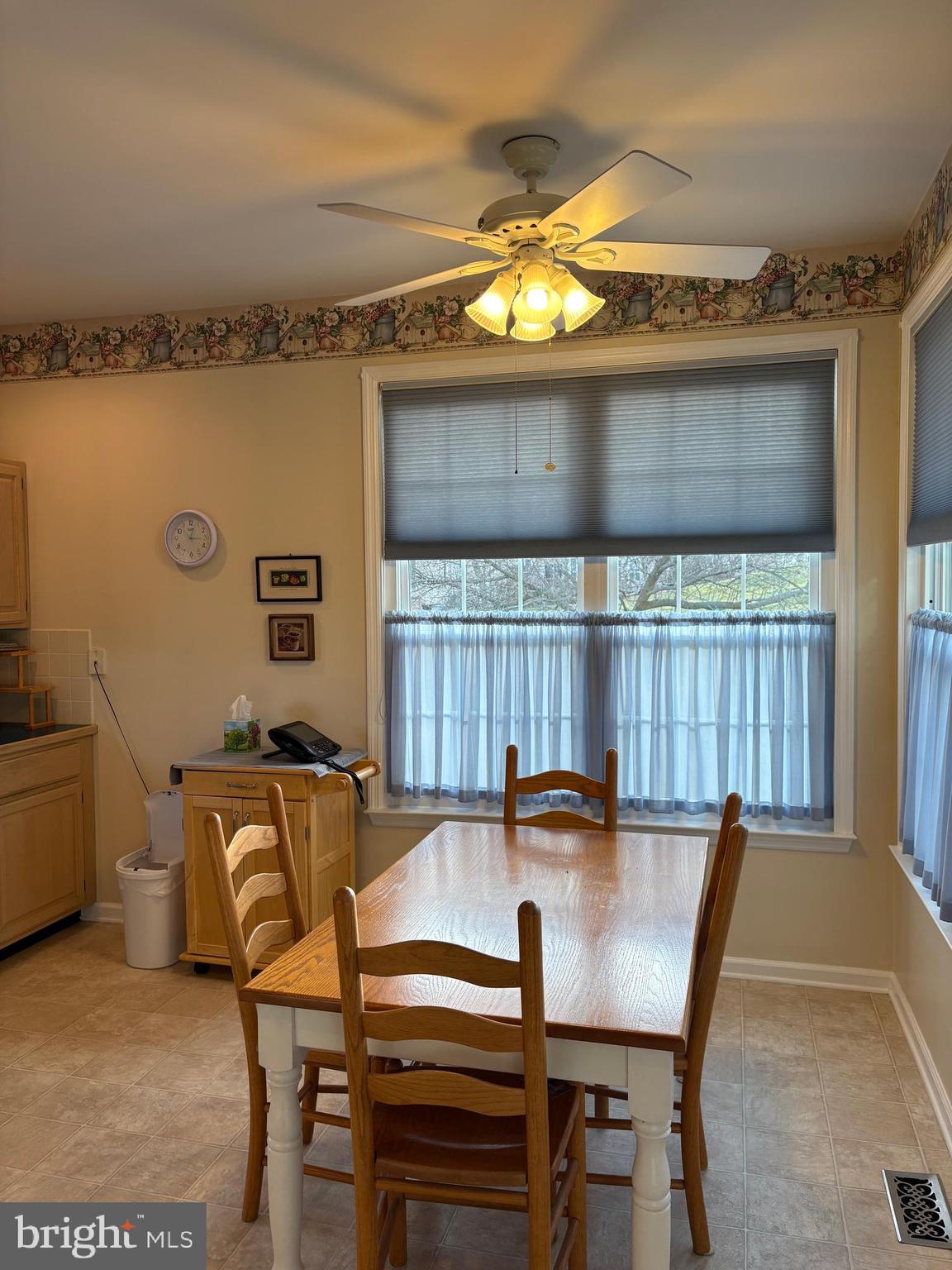 PINECREST - Residential