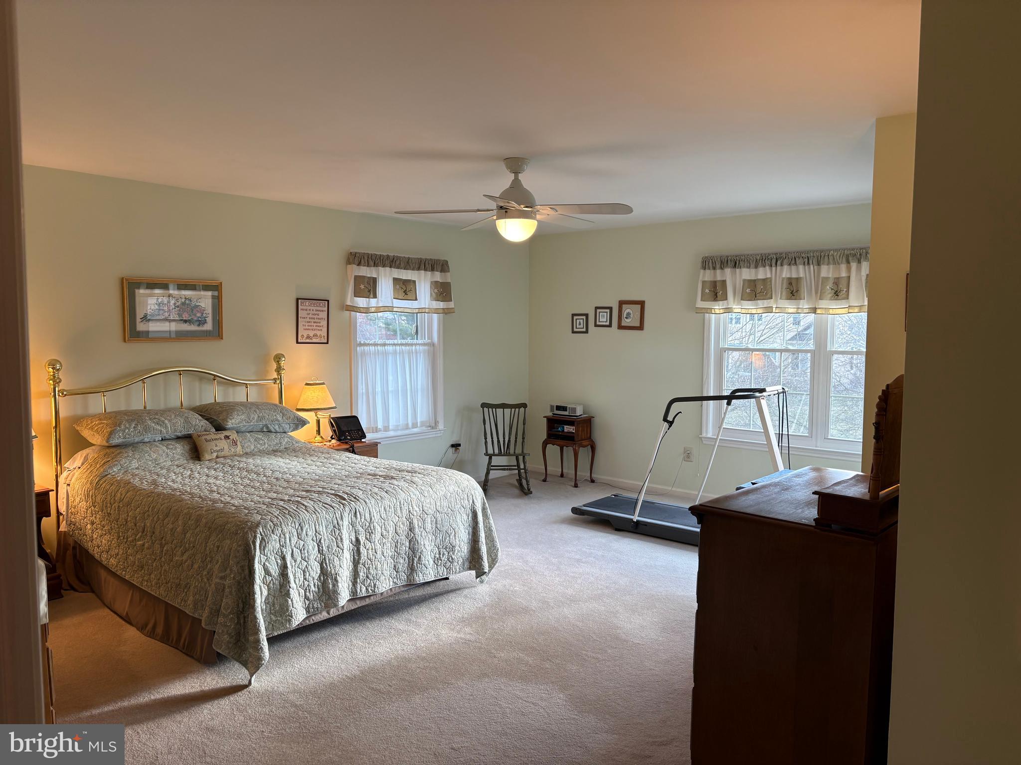 PINECREST - Residential