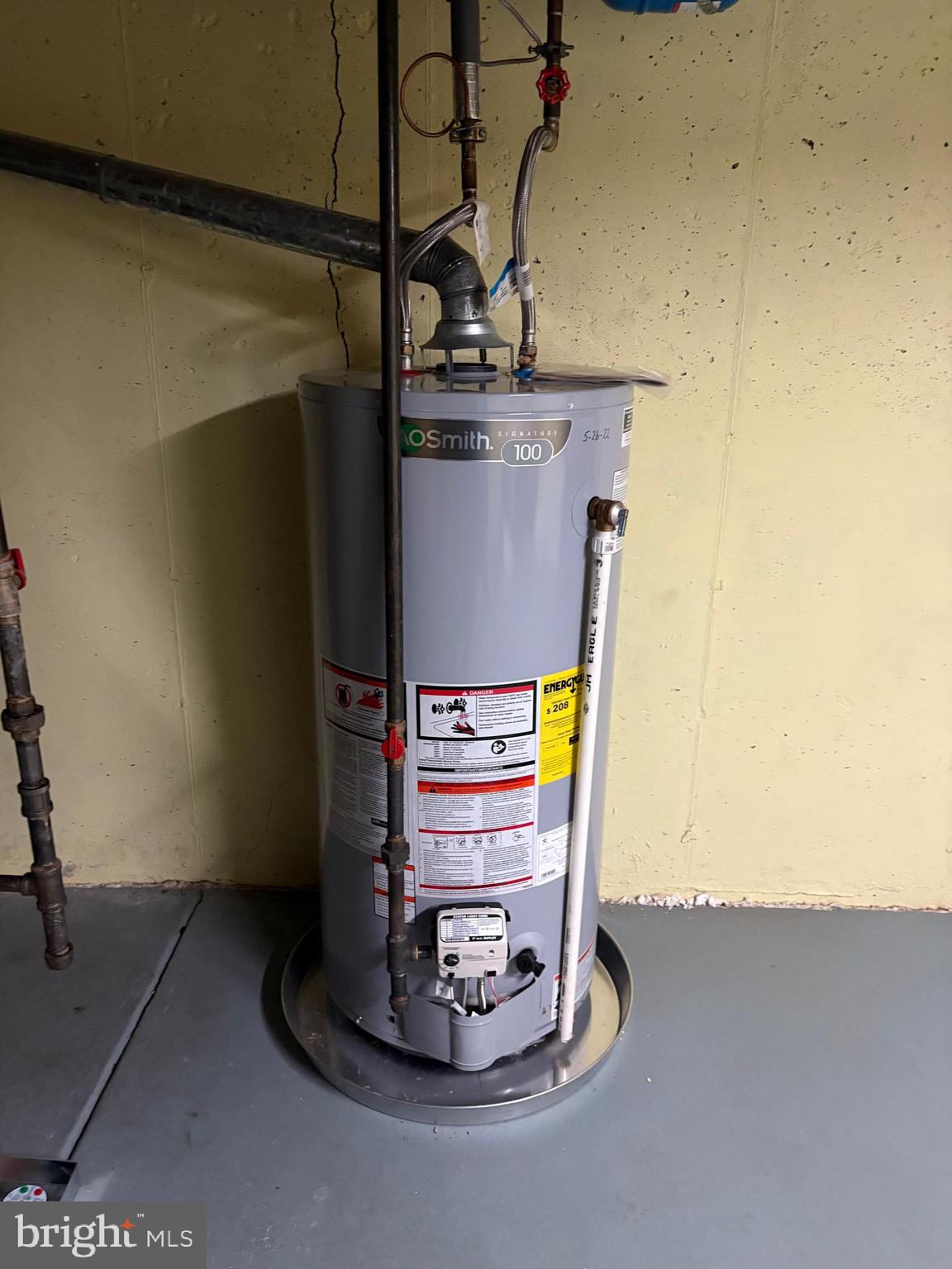 PINECREST - Residential